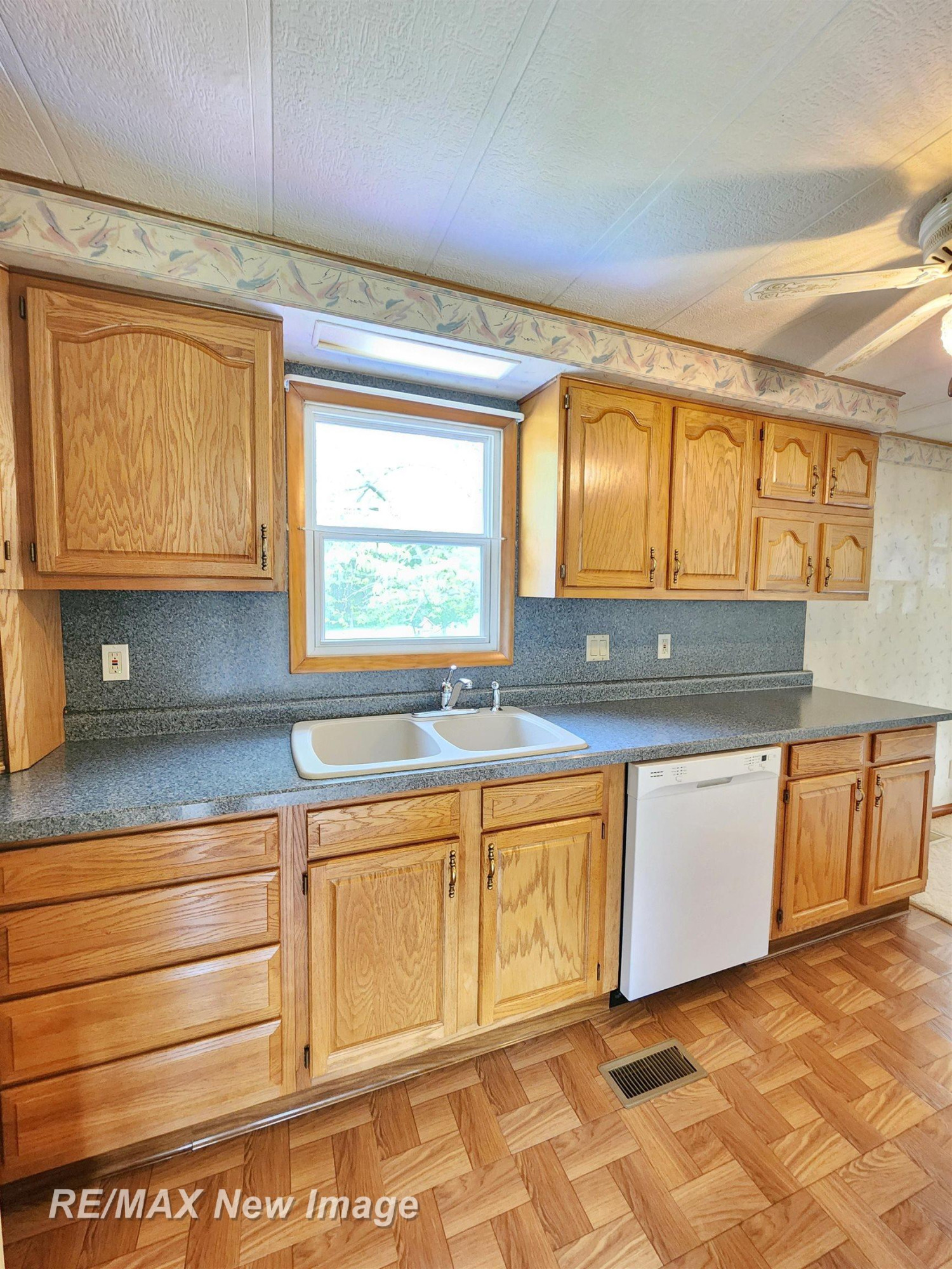 10424 S Graham Road, Saint Charles, MI 48655 — Photo 23