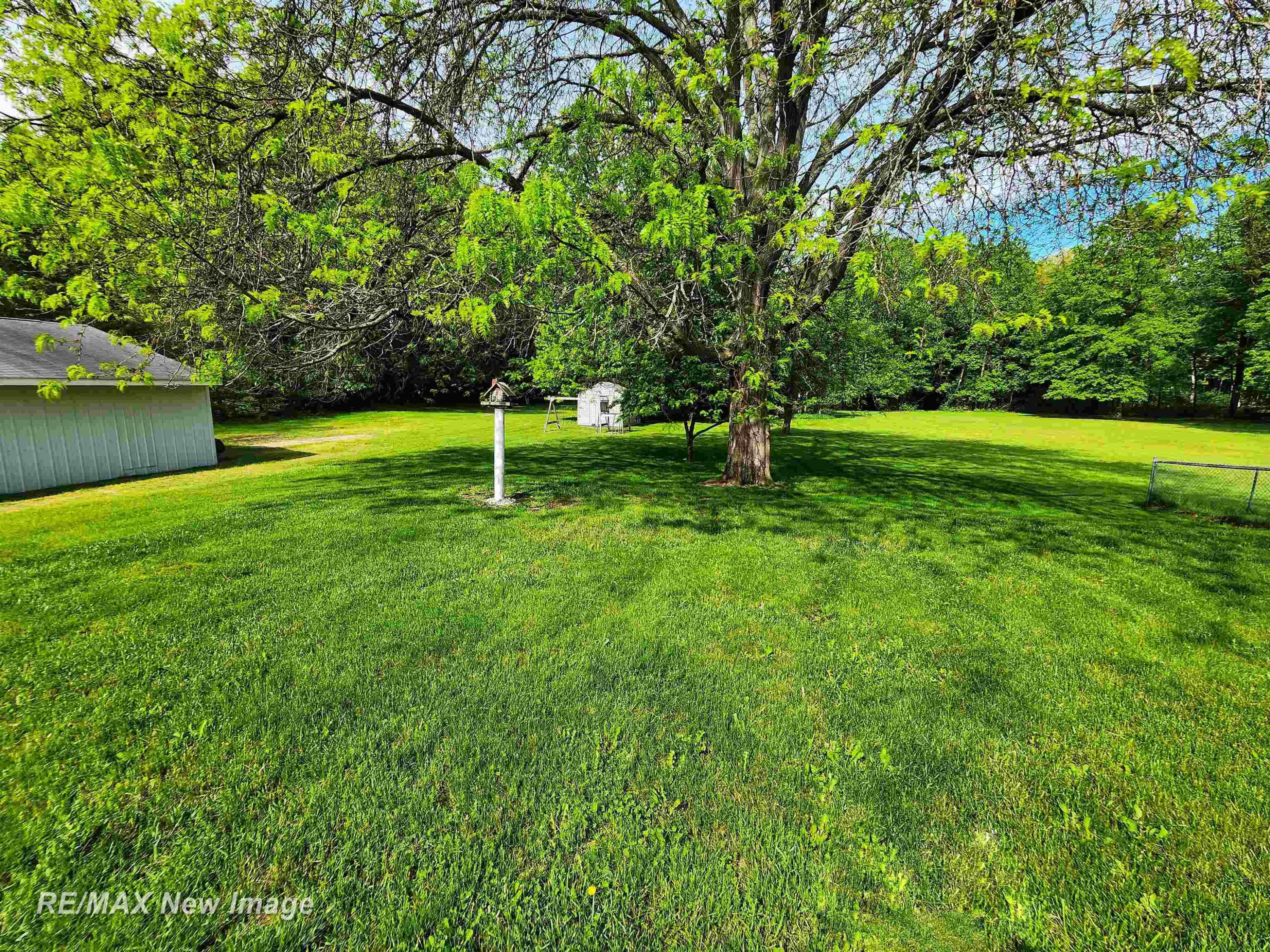 10424 S Graham Road, Saint Charles, MI 48655 — Photo 54