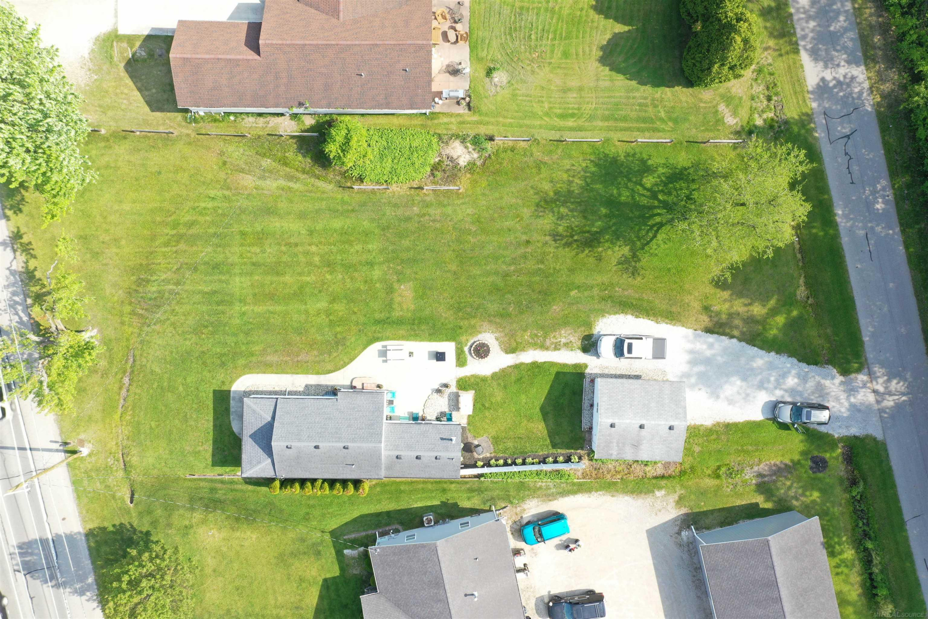 6625 Lakeshore Road, Lakeport, MI 48059 — Photo 12
