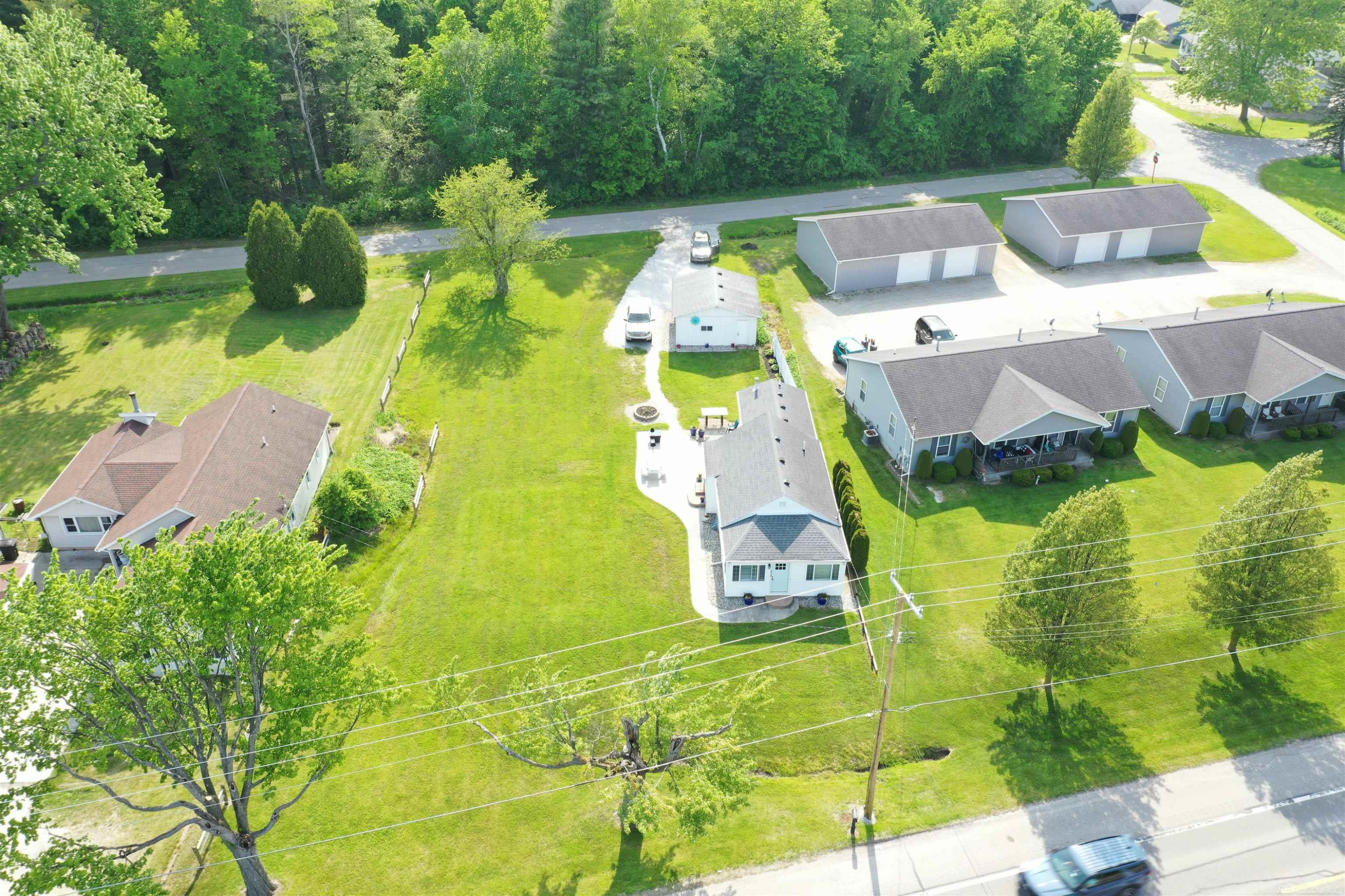 6625 Lakeshore Road, Lakeport, MI 48059 — Photo 32