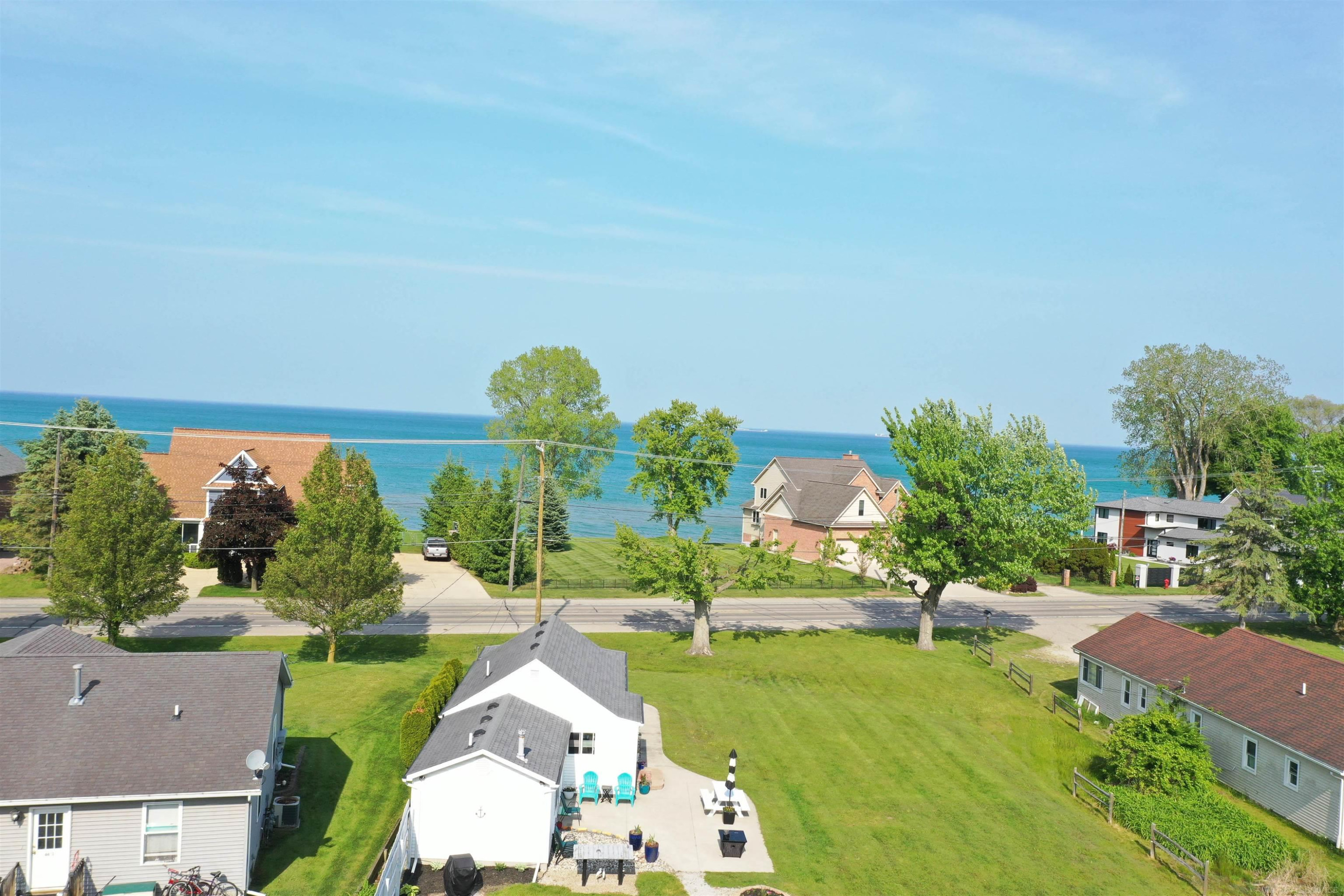 6625 Lakeshore Road, Lakeport, MI 48059 — Photo 39