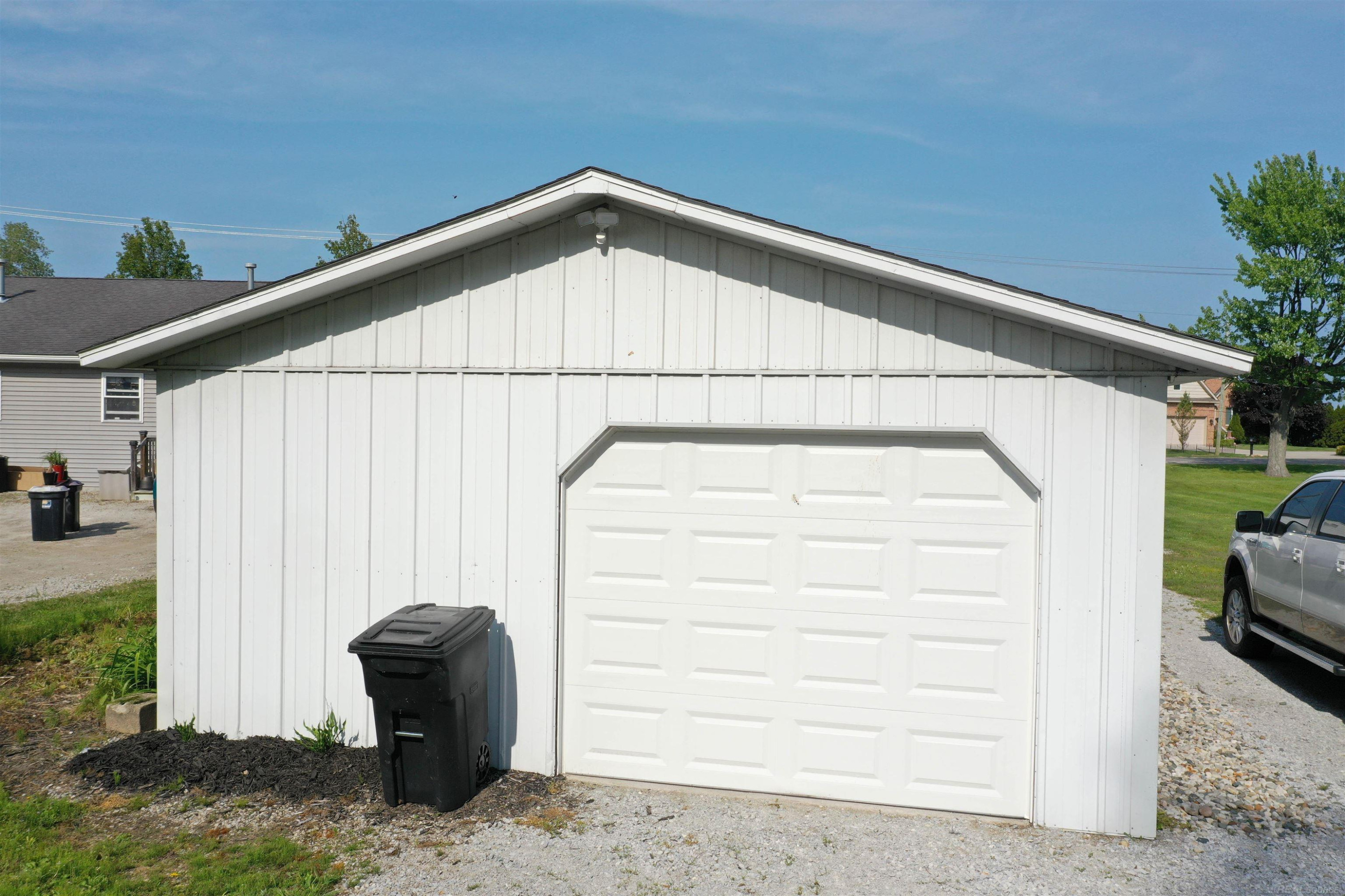 6625 Lakeshore Road, Lakeport, MI 48059 — Photo 40