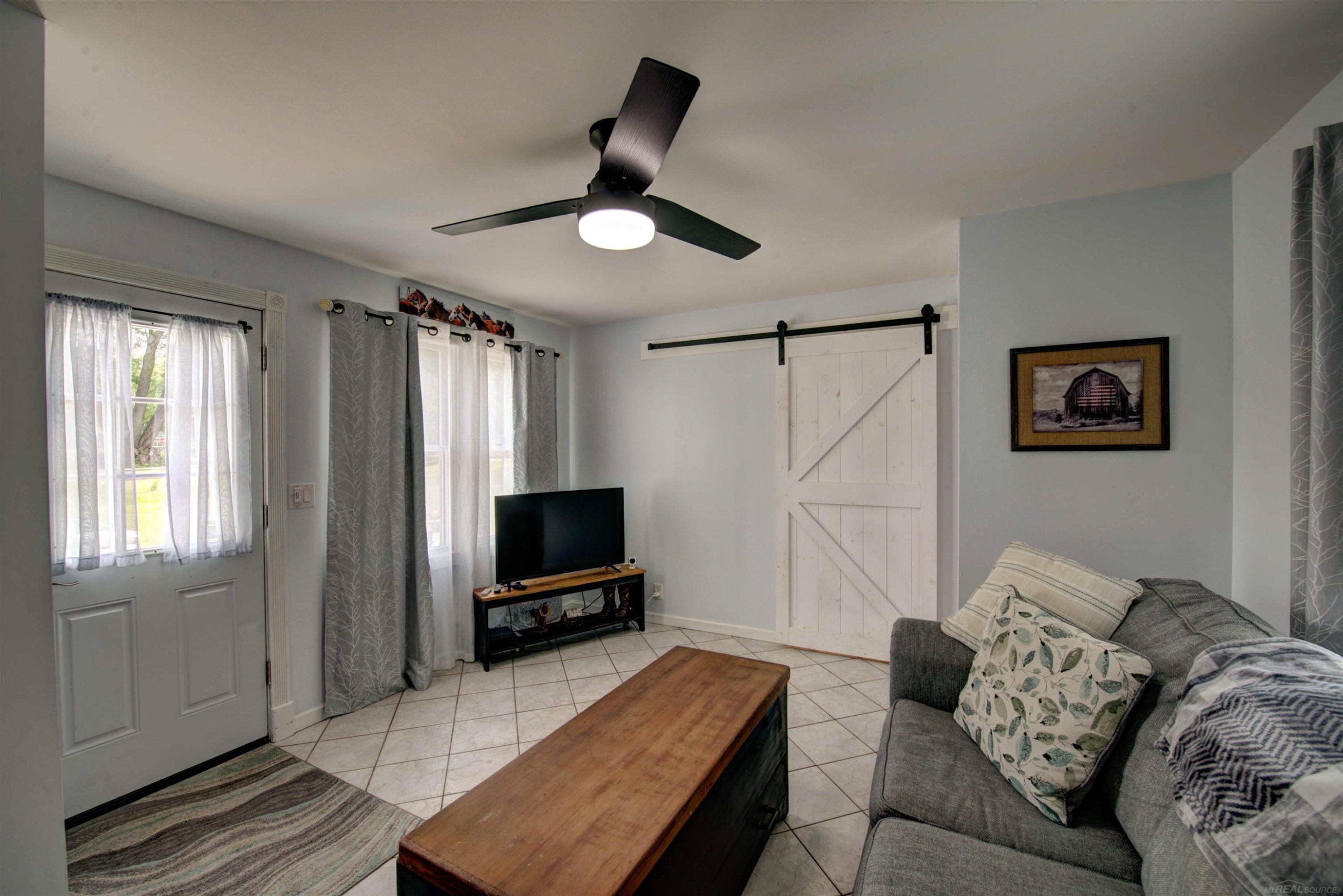 6625 Lakeshore Road, Lakeport, MI 48059 — Photo 48
