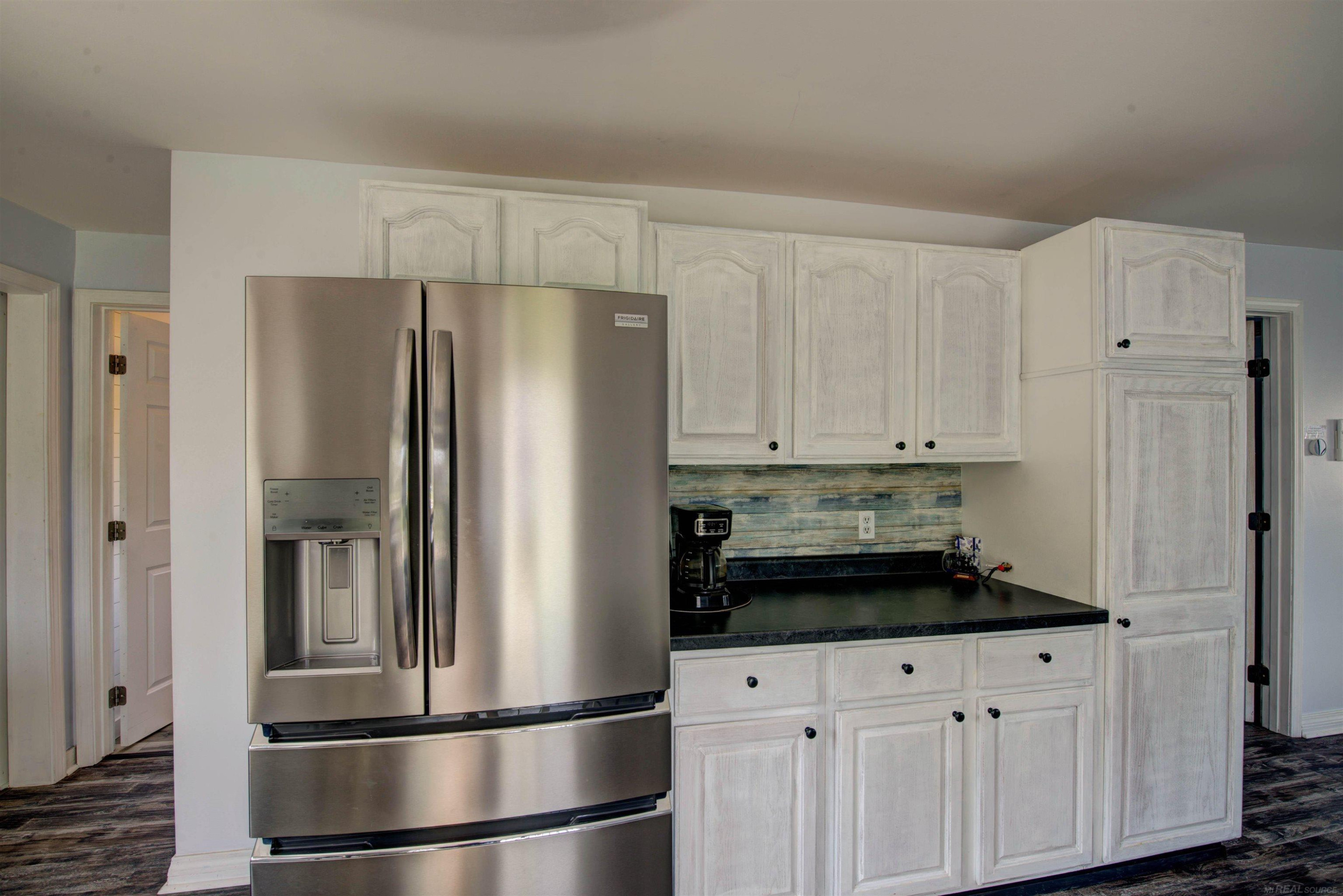 6625 Lakeshore Road, Lakeport, MI 48059 — Photo 53