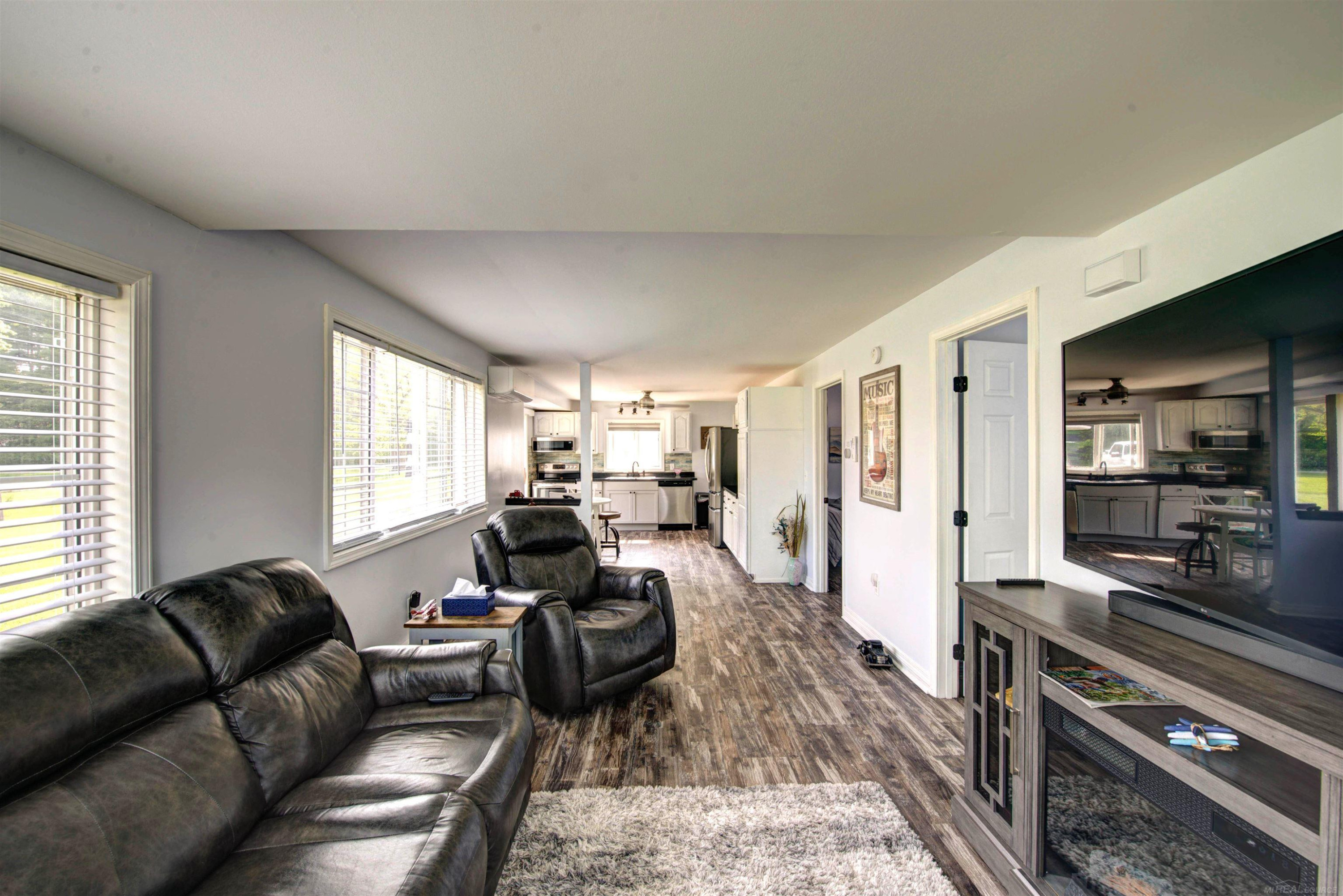 6625 Lakeshore Road, Lakeport, MI 48059 — Photo 58