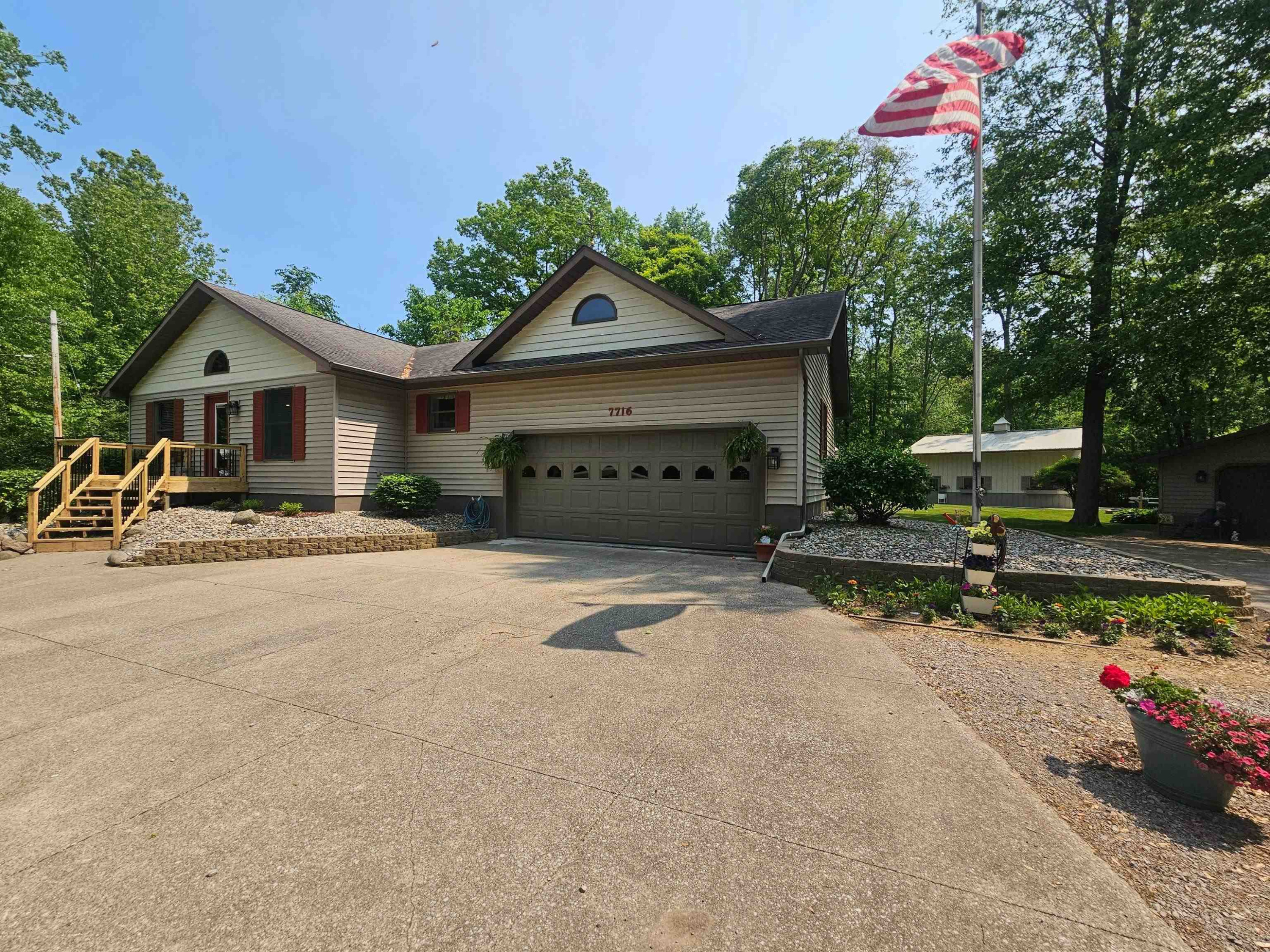 7716 Busch Road, Birch Run, MI 48415 — Photo 37