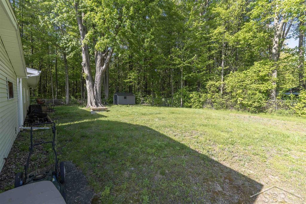 2832 N West River Road, Sanford, MI 48657 — Photo 27