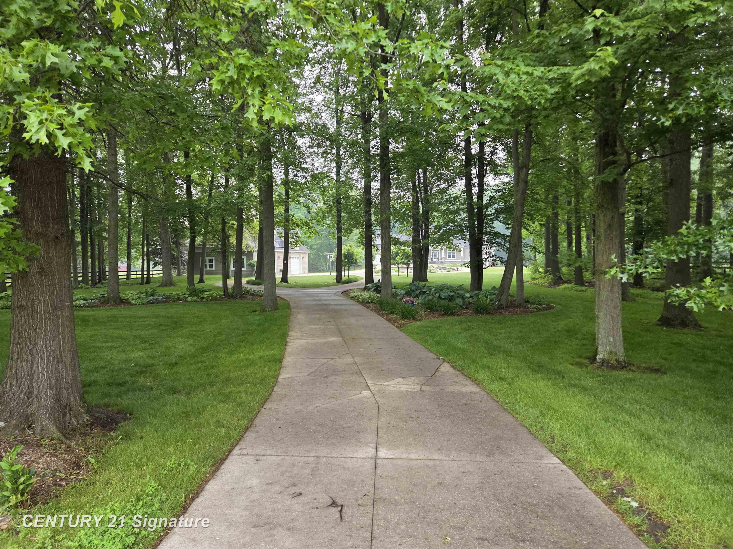 1801 S Fordney Road, Hemlock, MI 48626 — Photo 2
