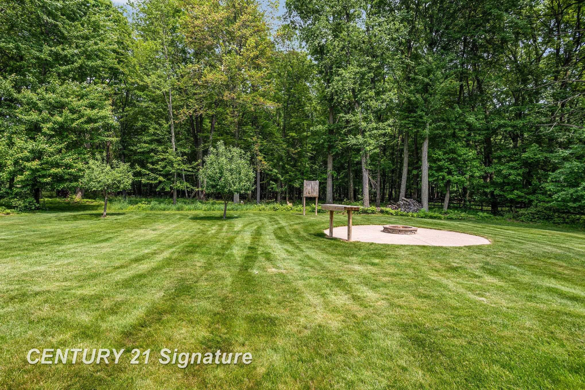 1801 S Fordney Road, Hemlock, MI 48626 — Photo 46