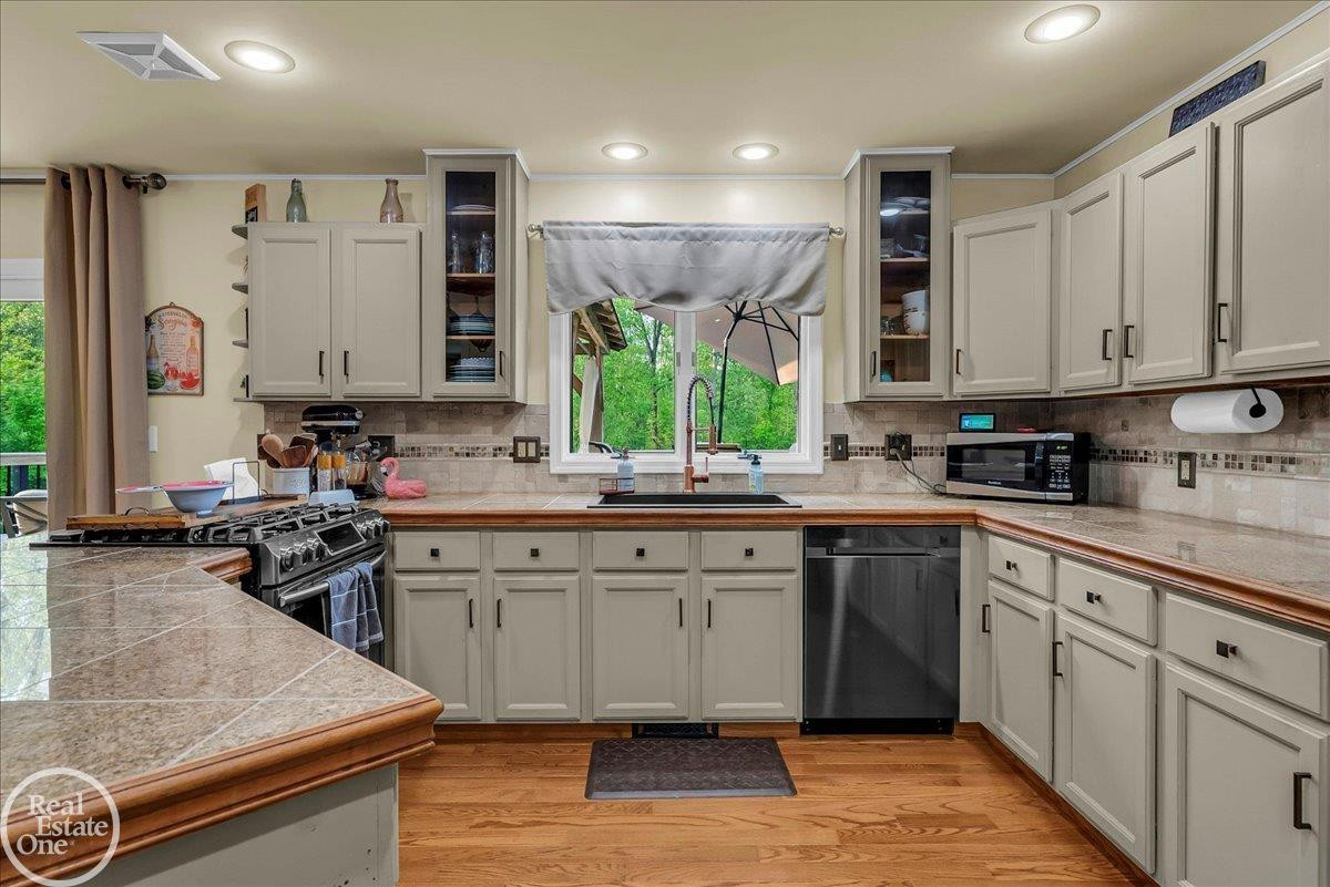 6785 Norman Road, MI 48032 — Photo 6