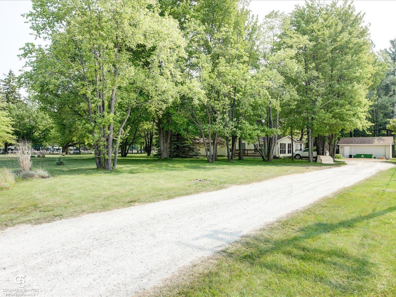7150 Denissen Street, Lexington, MI 48450 — Photo 2