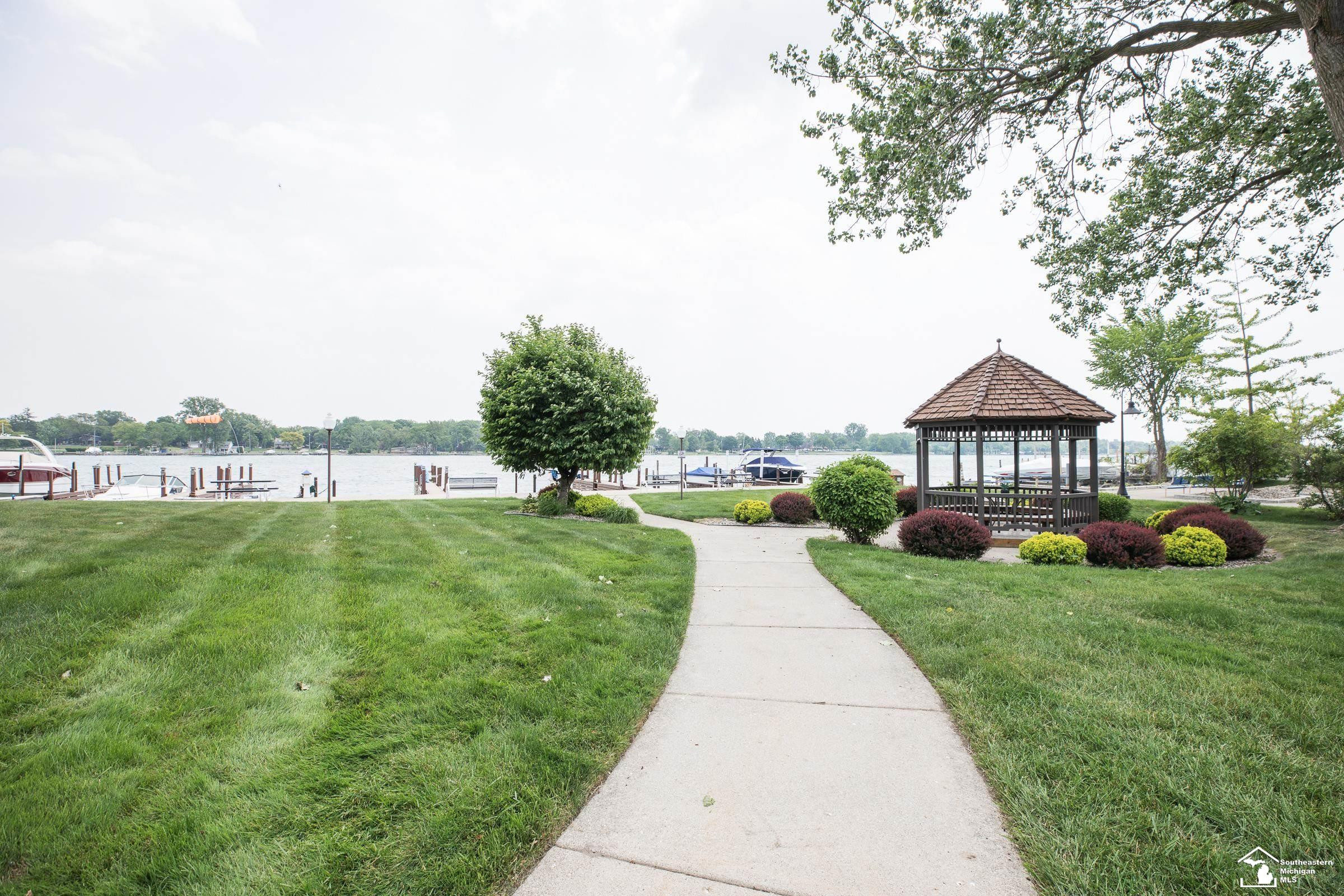 2465 Riverside Drive, Trenton, MI 48183 — Photo 5