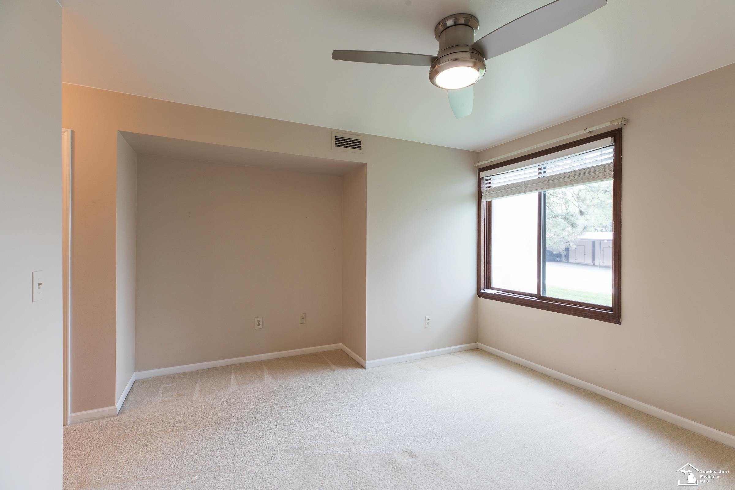 2465 Riverside Drive, Trenton, MI 48183 — Photo 19