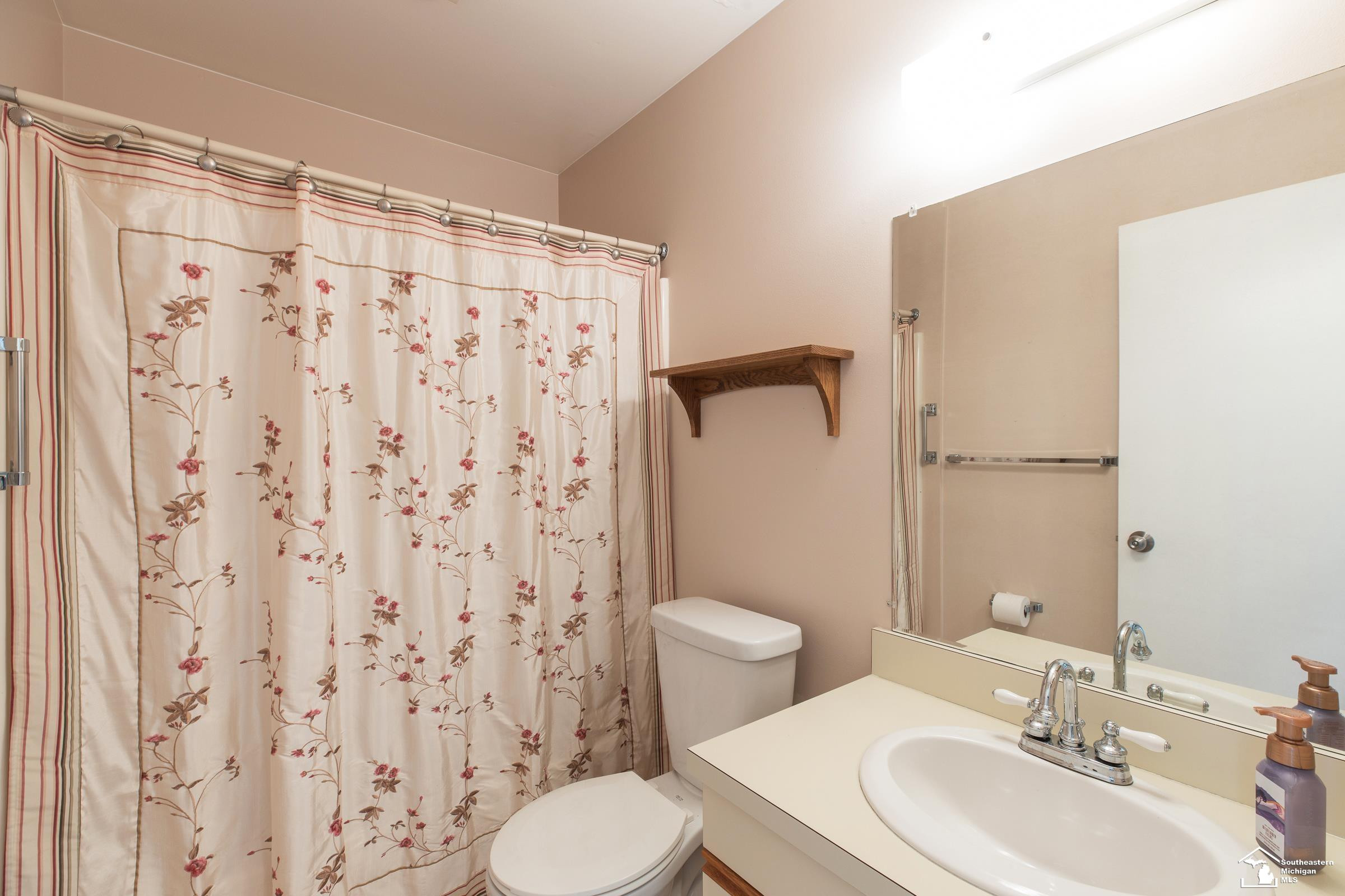 2465 Riverside Drive, Trenton, MI 48183 — Photo 21
