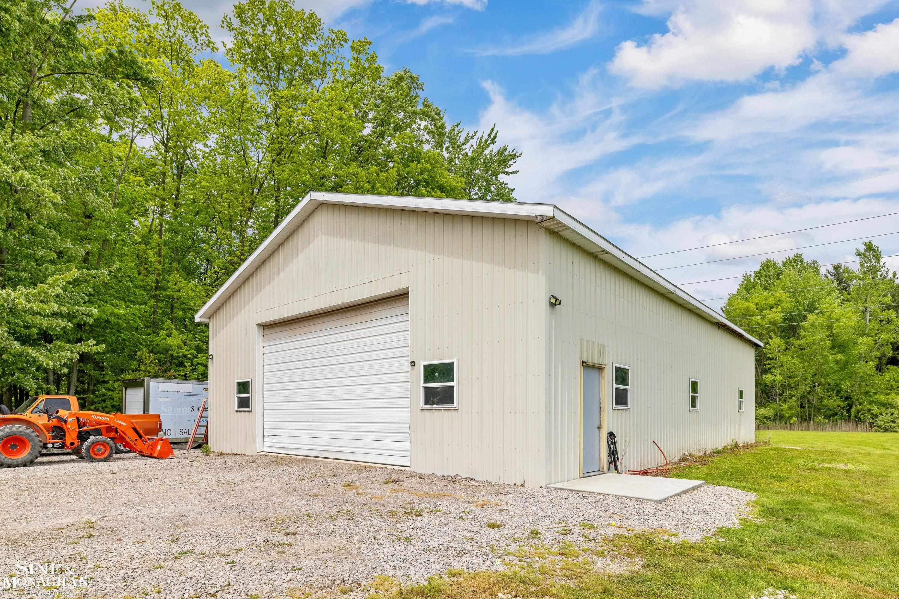 6393 Indian Trail, MI — Photo 45