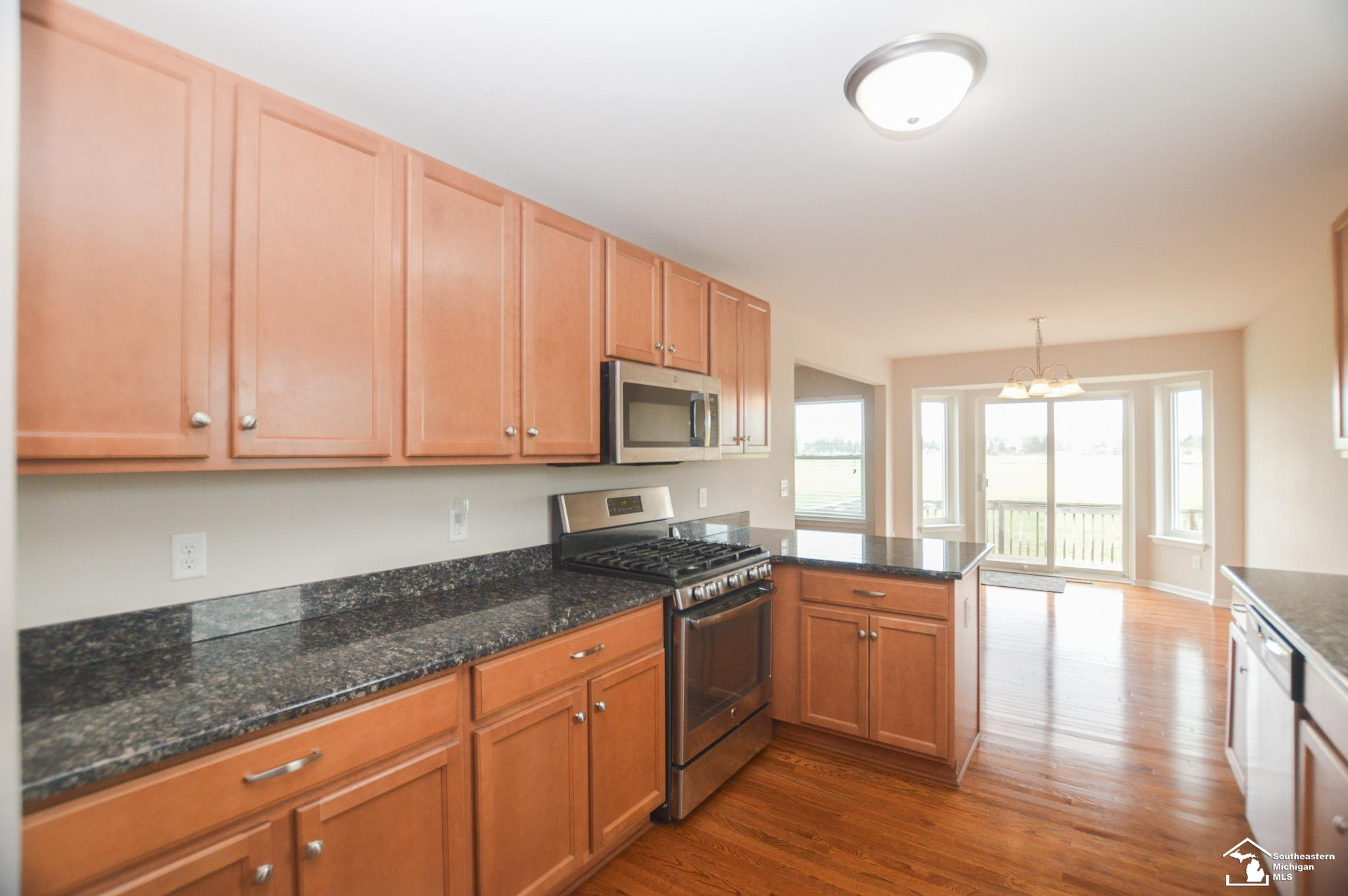 610 Grace Point Drive, Dundee, MI 48131 — Photo 8