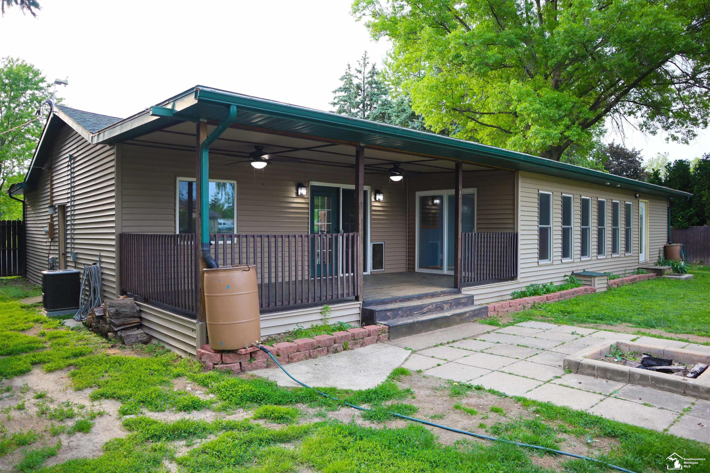 6336 Moreland Drive, Erie, MI — Photo 2