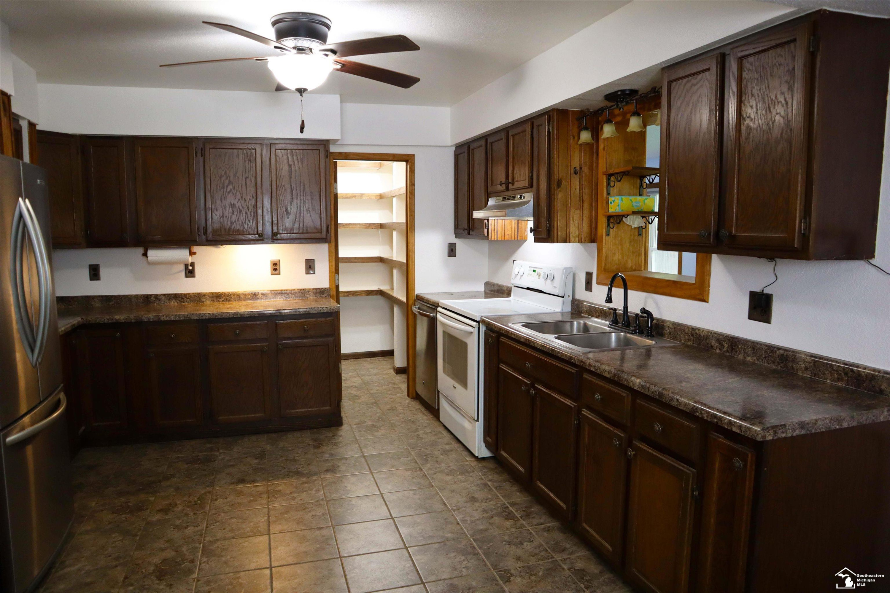 6336 Moreland Drive, Erie, MI — Photo 9