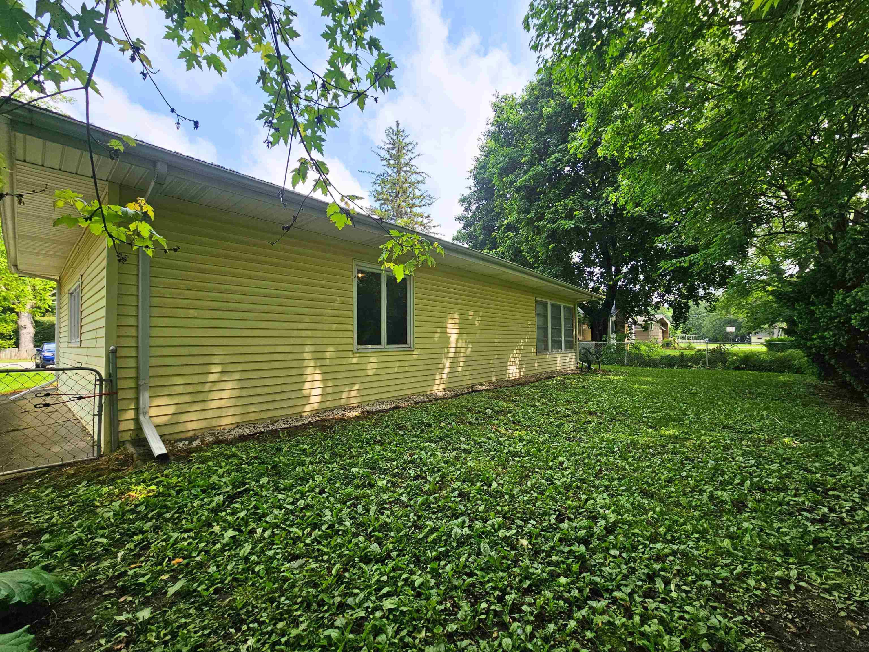 3858 State Street, Bridgeport, MI 48722 — Photo 34