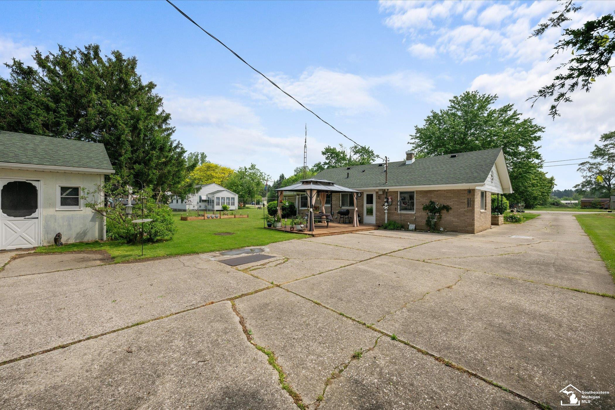 13494 Gera Road, Birch Run, MI 48415 — Photo 34