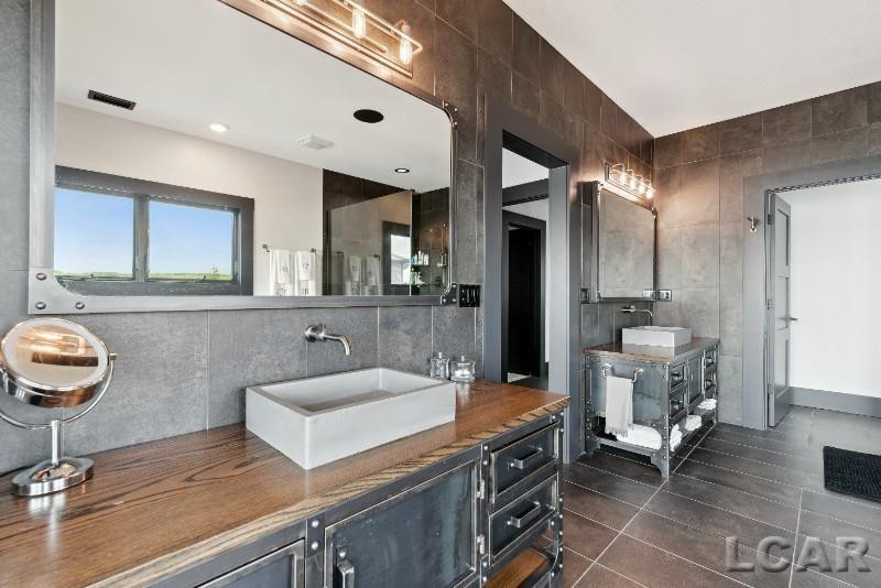 8676 Cherry Point Drive, Manitou Beach, MI, 49253