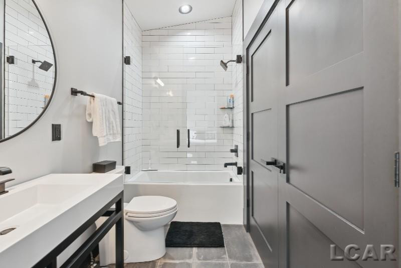 8676 Cherry Point Drive, Manitou Beach, MI, 49253