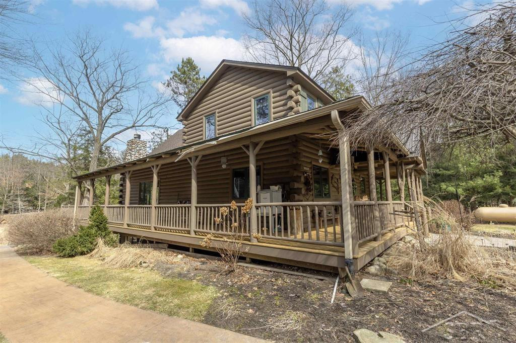 693 E Edenville Lake Drive, Hope, MI 48628 — Photo 43