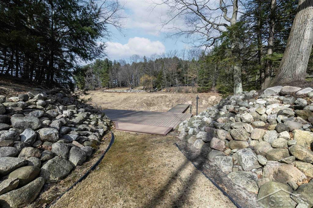 693 E Edenville Lake Drive, Hope, MI 48628 — Photo 59