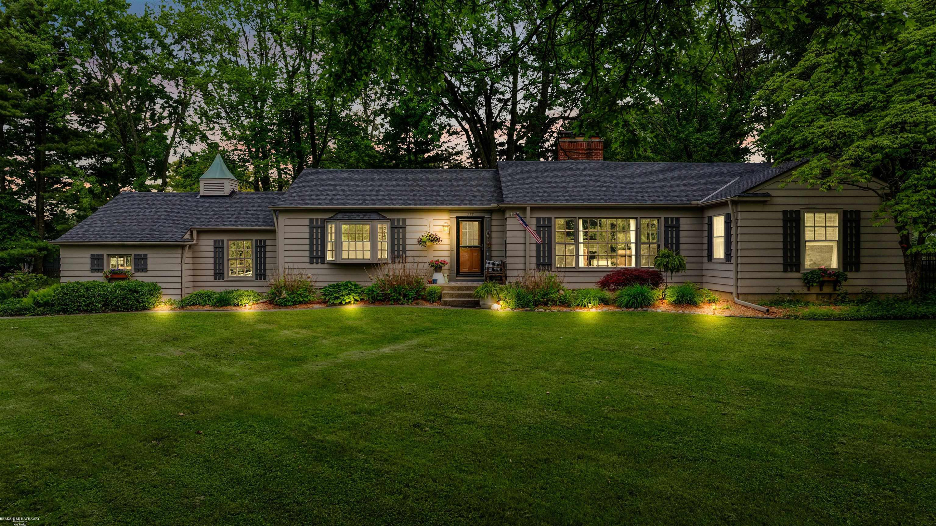 277 W Gates Street, MI 48065 — Photo 2