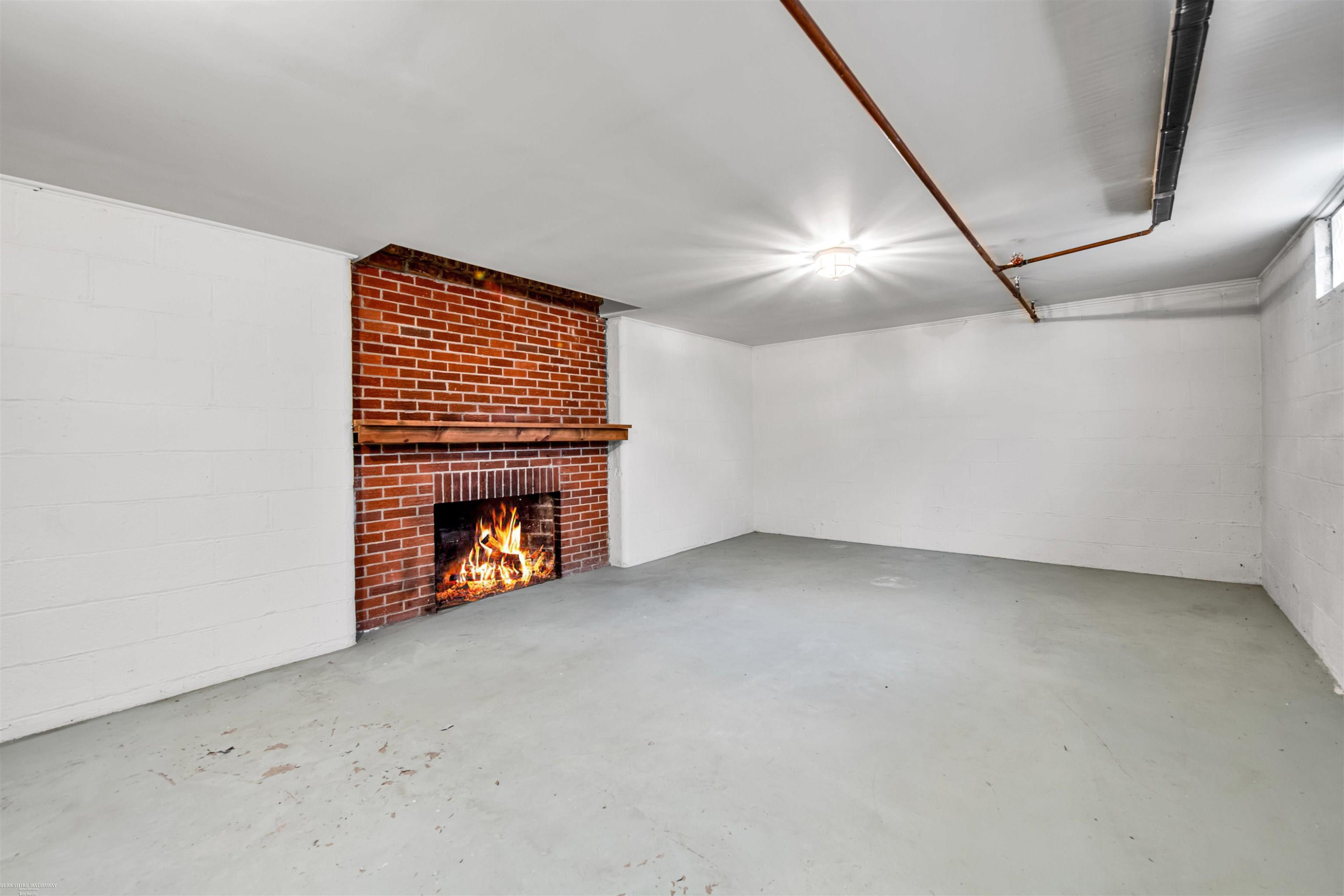 277 W Gates Street, MI 48065 — Photo 22