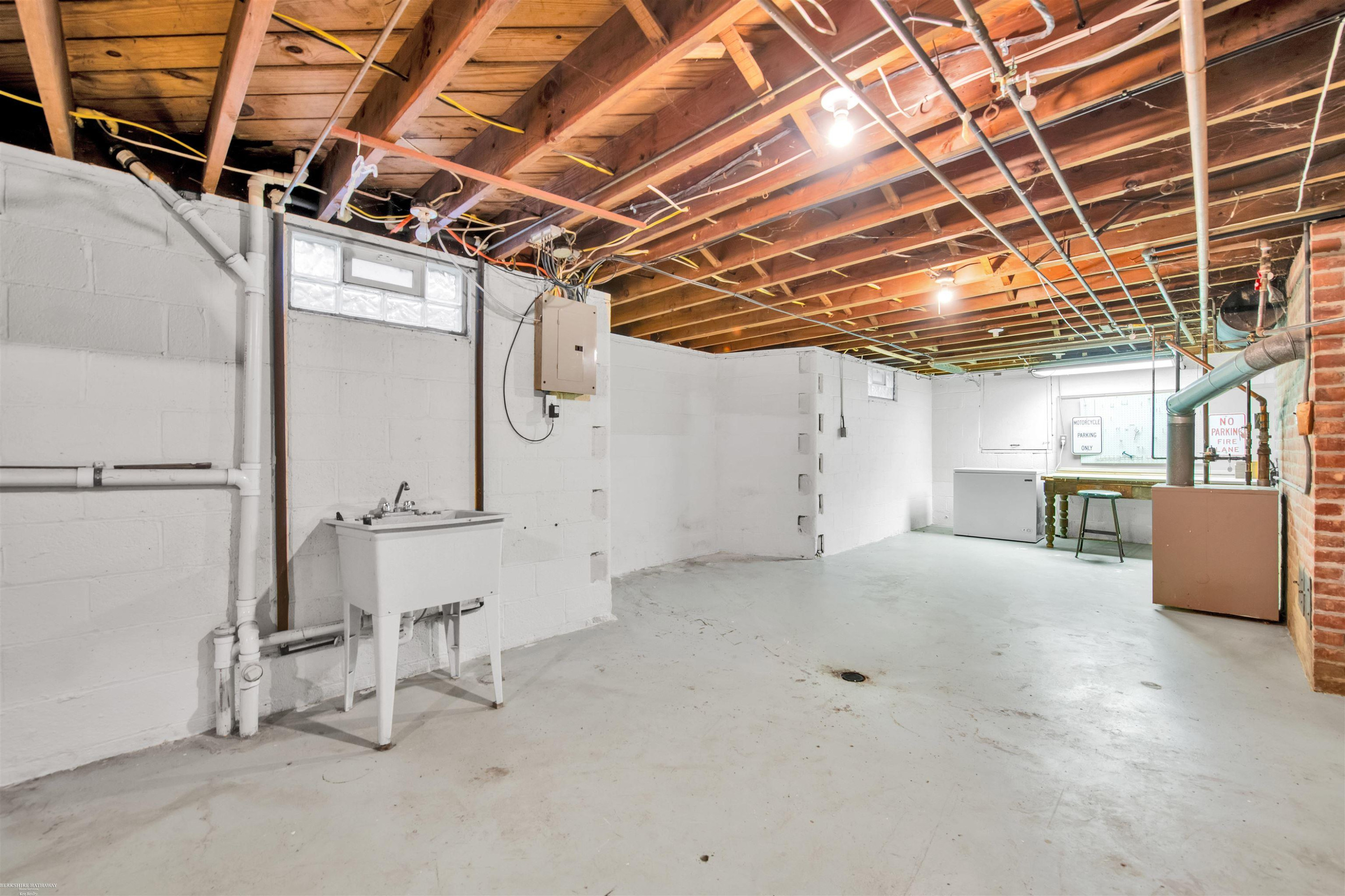 277 W Gates Street, MI 48065 — Photo 23