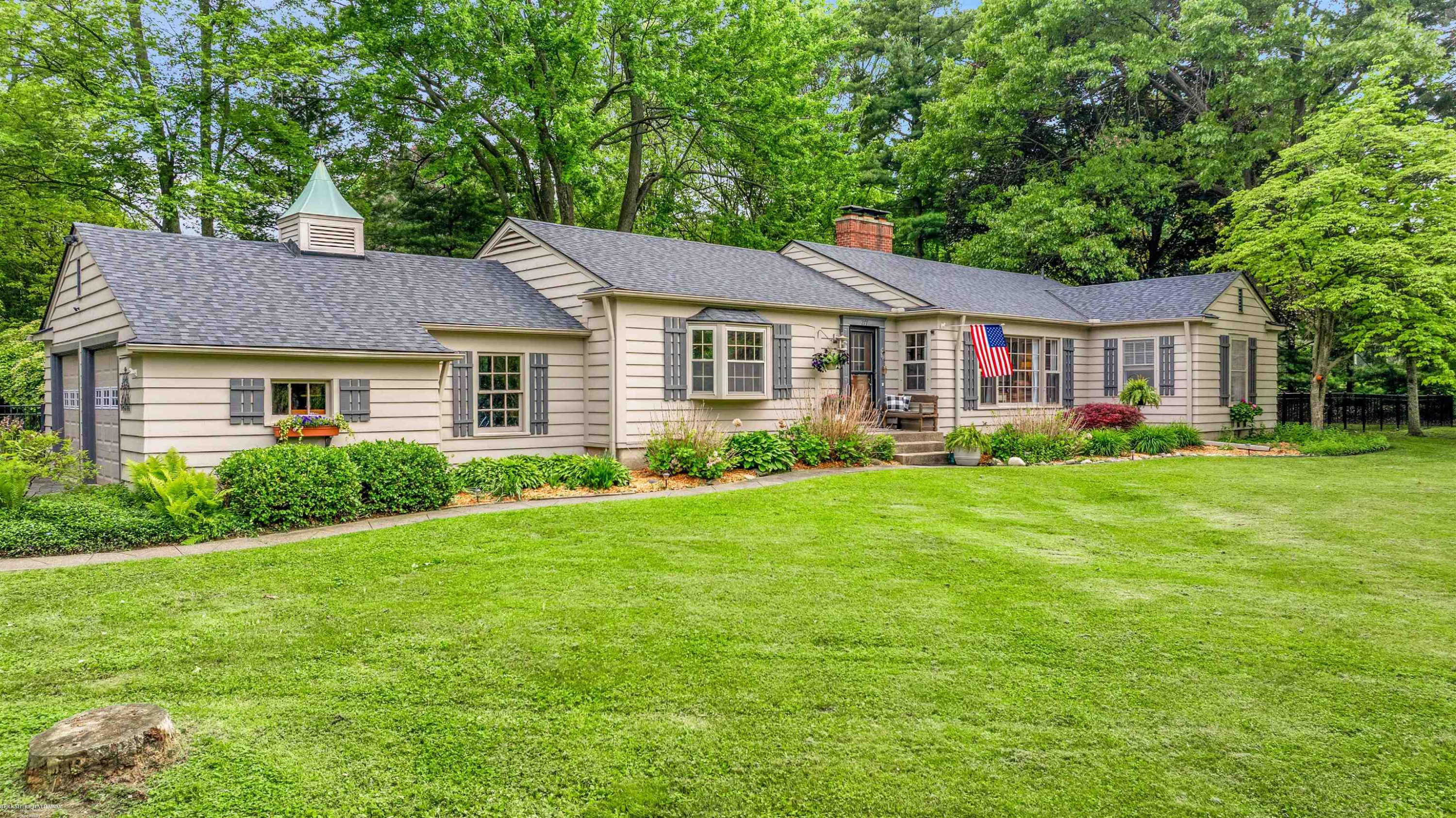 277 W Gates Street, MI 48065 — Photo 27