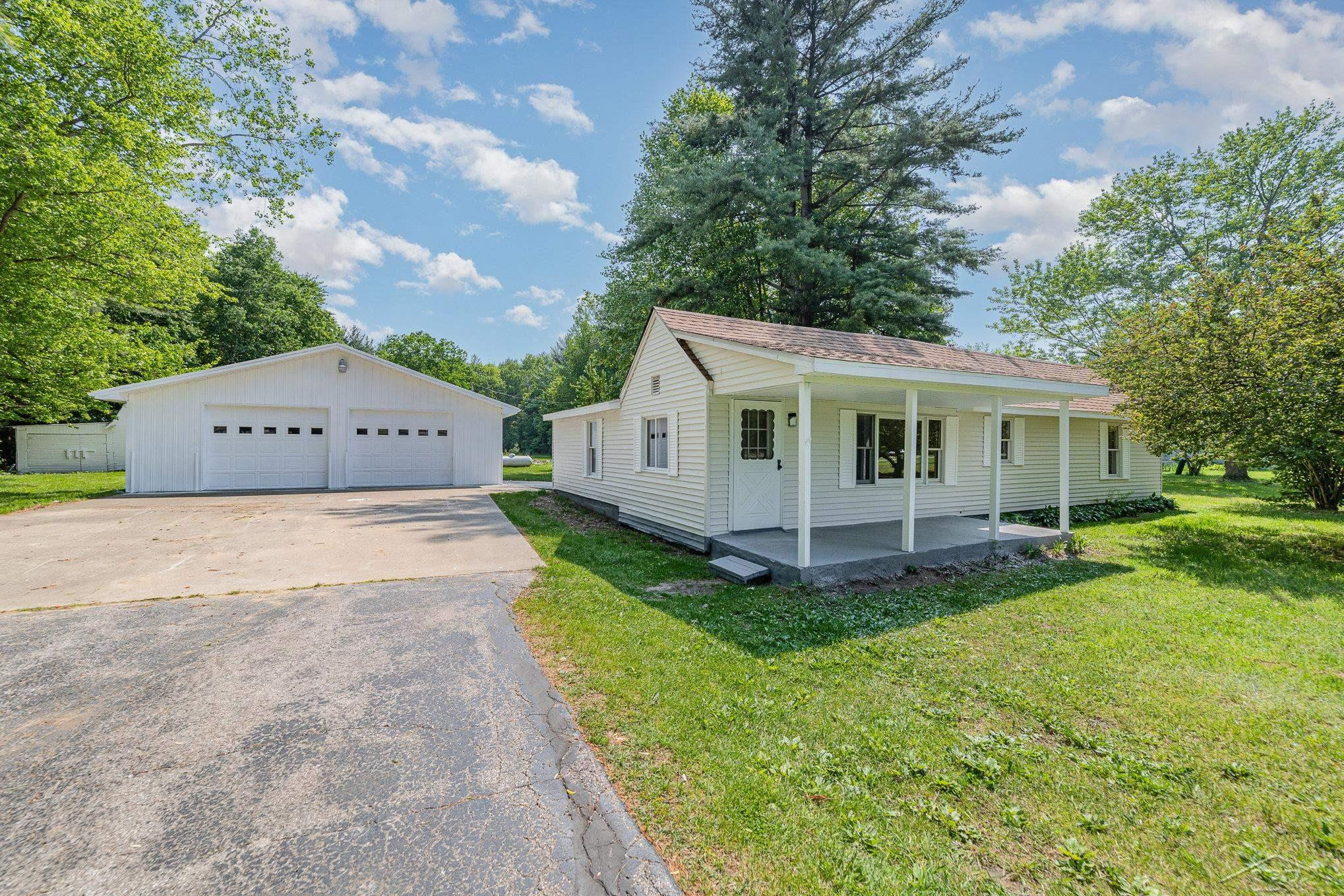 2755 W Burt Road, Saginaw, MI 48457 — Photo 2