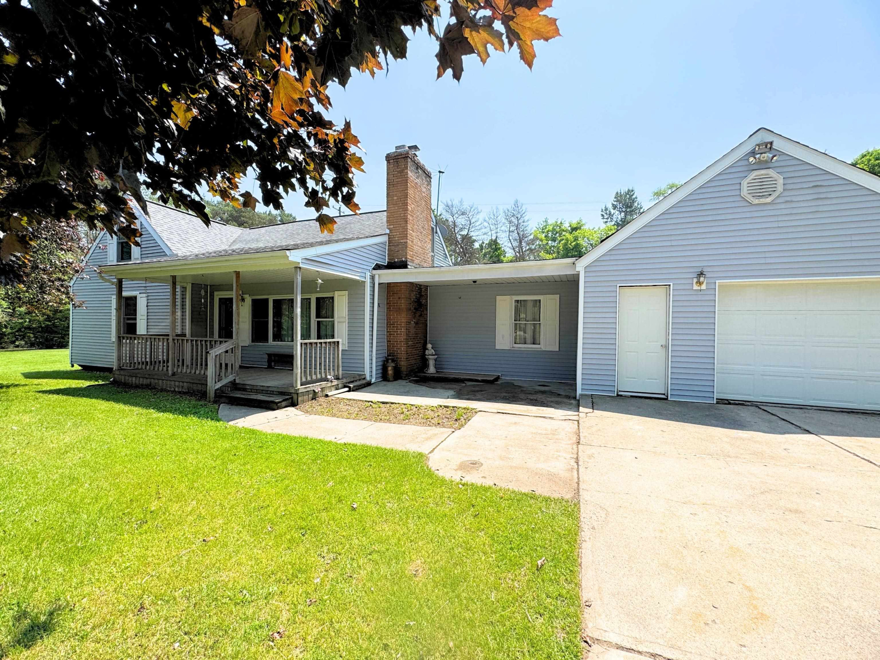 10073 Mcafee Drive, Montrose, MI 48457 — Photo 2