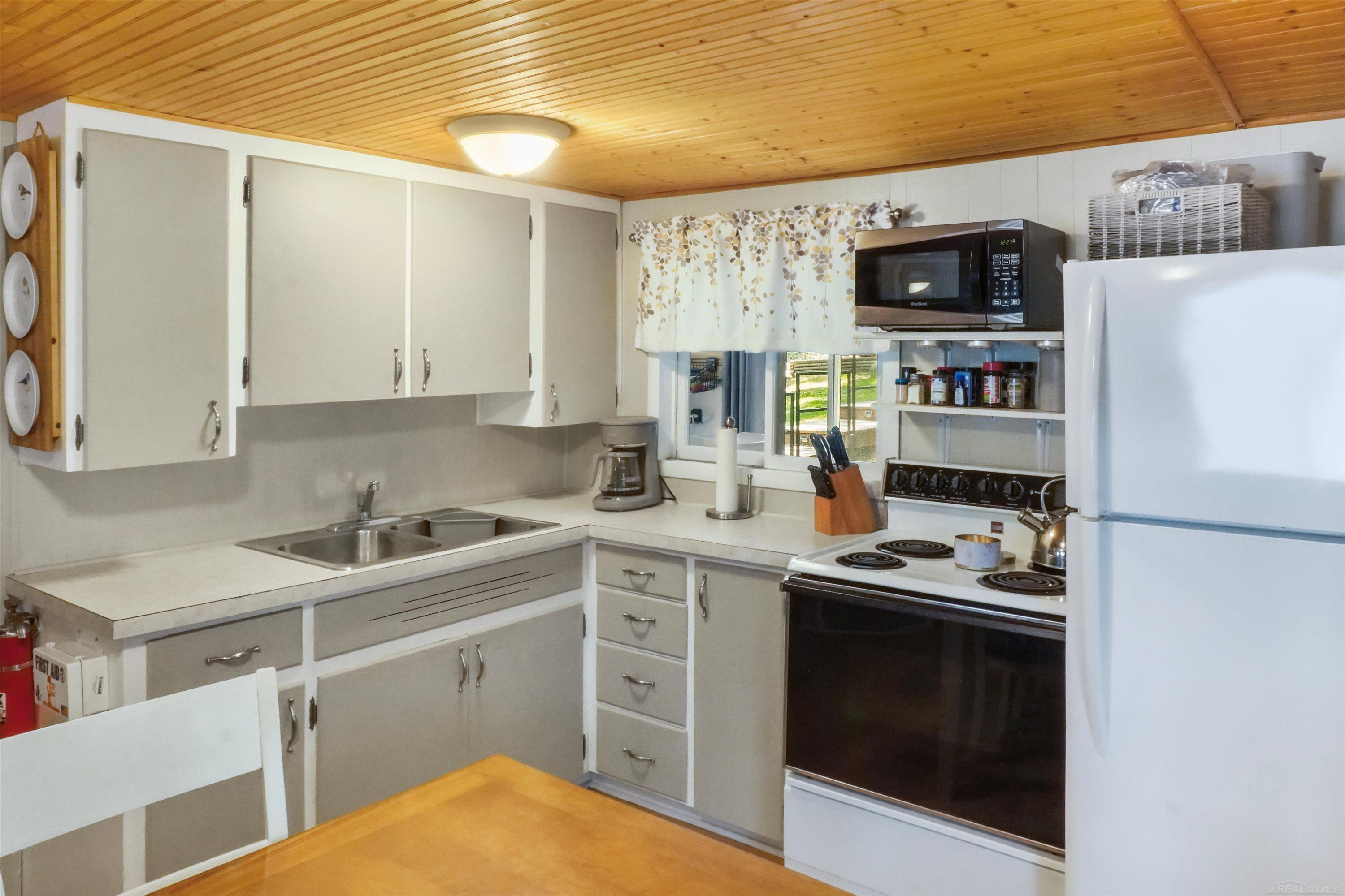 3196 Henry Street, National City, MI 48748 — Photo 46