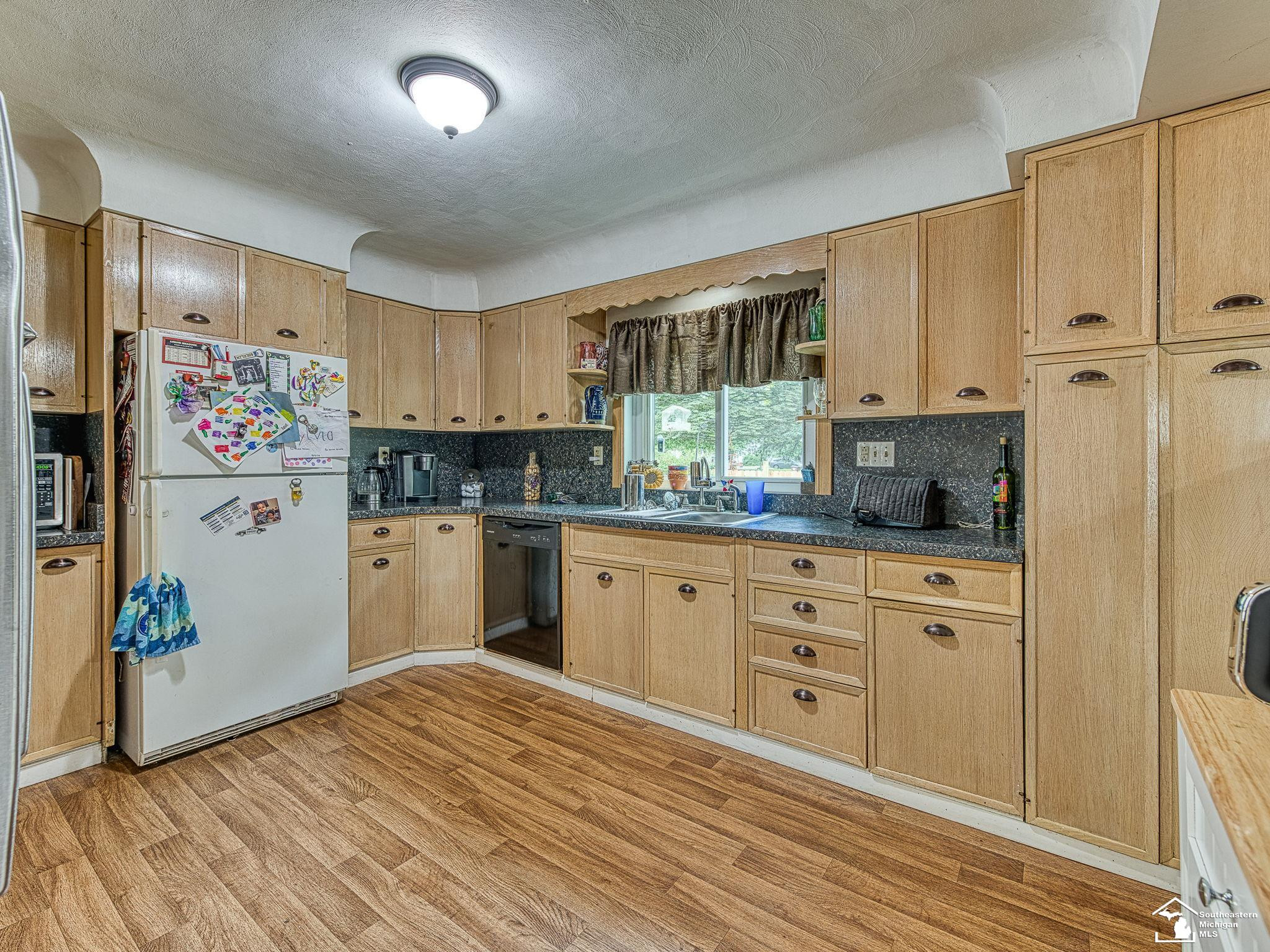 380 E River Street, Deerfield, MI 49238 — Photo 11