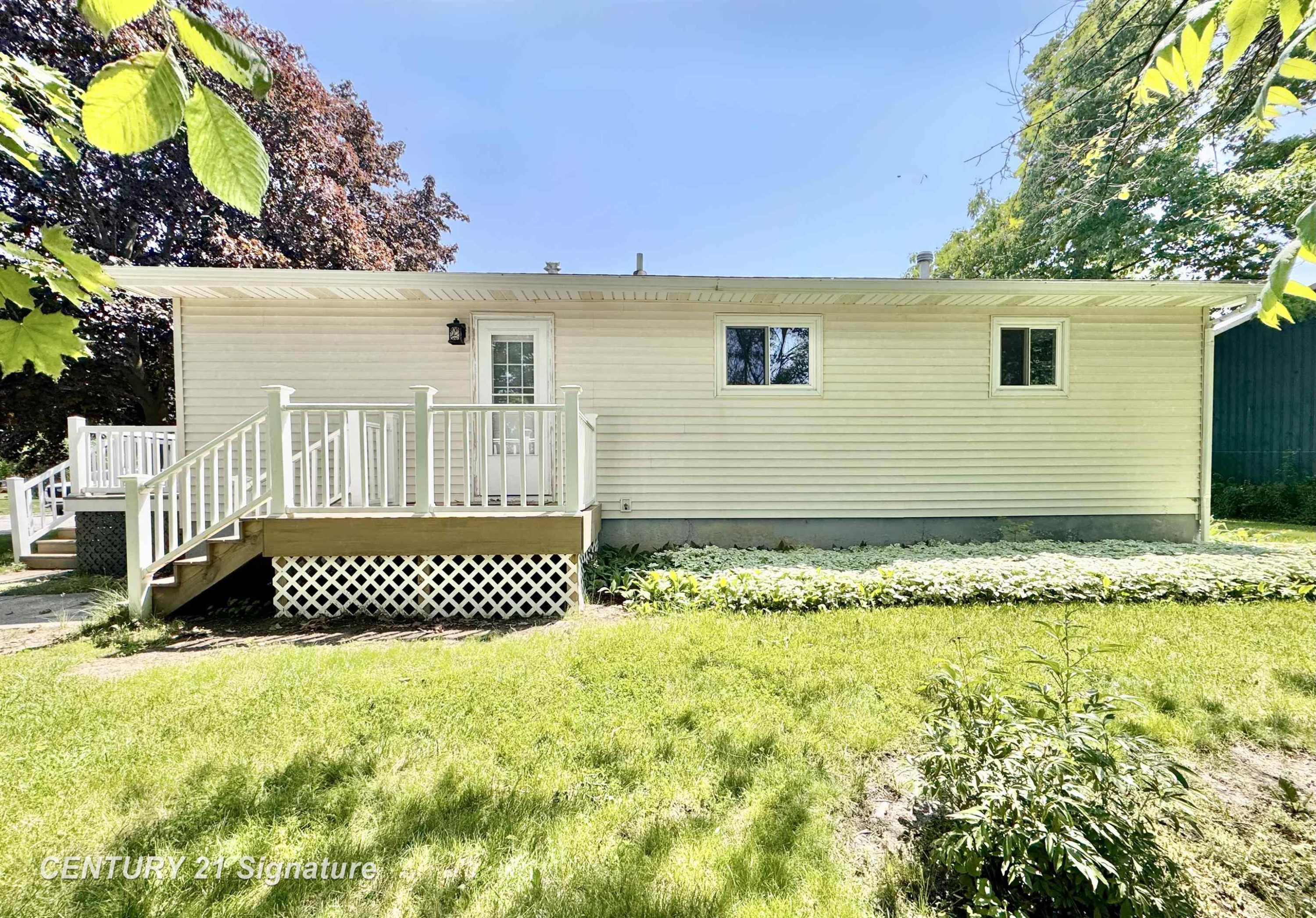 319 Countryview Lane, Auburn, MI 48611 — Photo 5