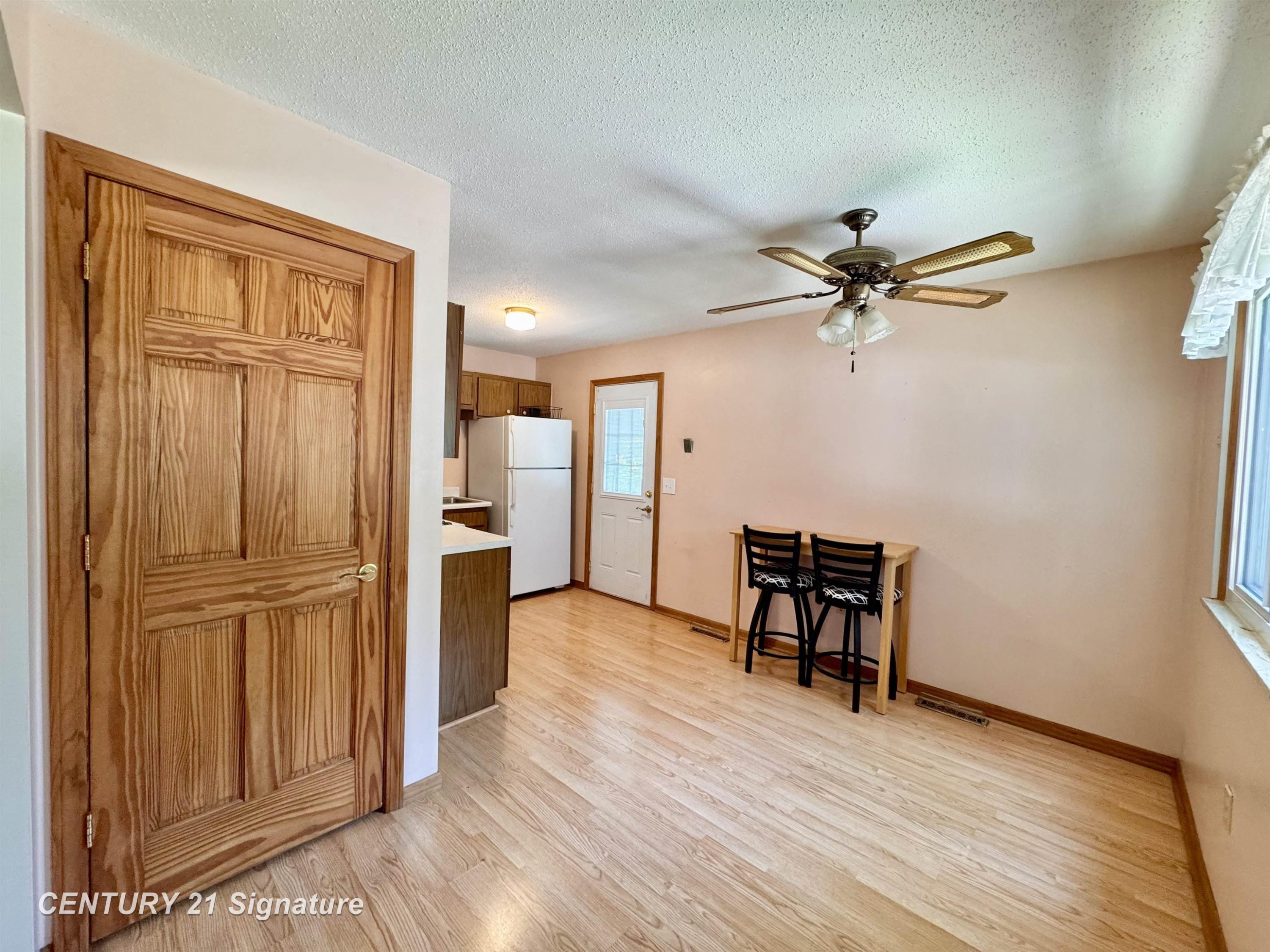 319 Countryview Lane, Auburn, MI 48611 — Photo 11