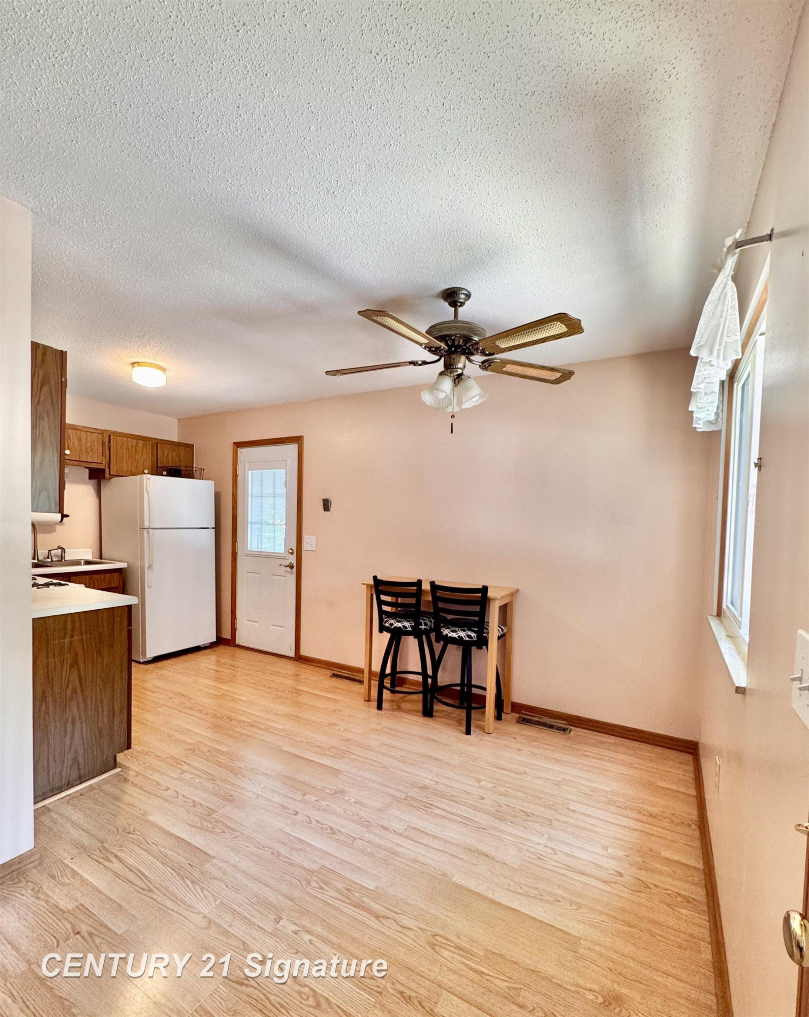 319 Countryview Lane, Auburn, MI 48611 — Photo 12