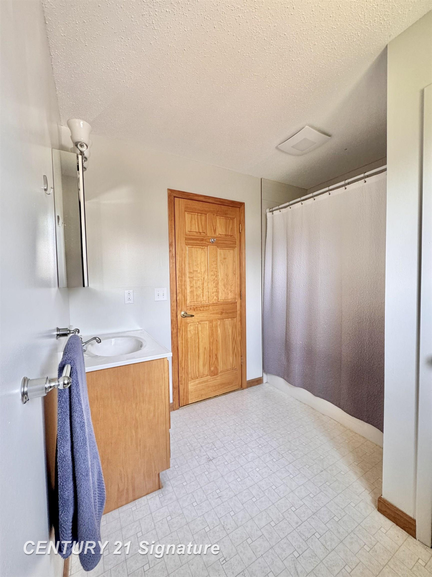 319 Countryview Lane, Auburn, MI 48611 — Photo 26