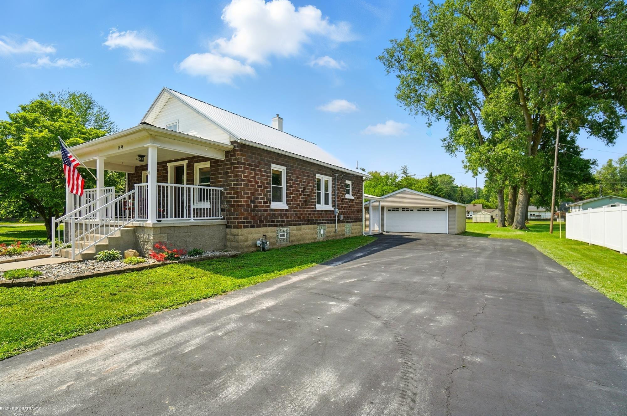 1634 Monroe Street, Carleton, MI 48117 — Photo 5