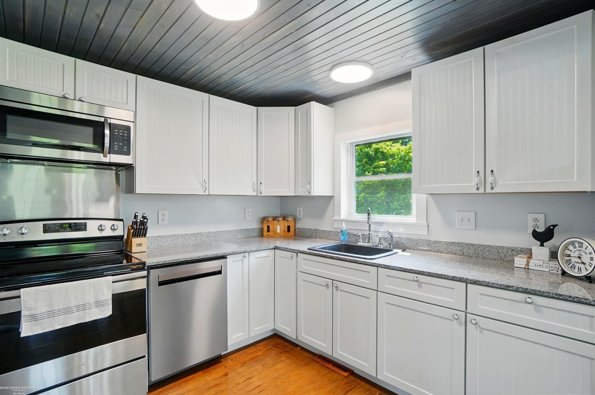 1634 Monroe Street, Carleton, MI 48117 — Photo 13