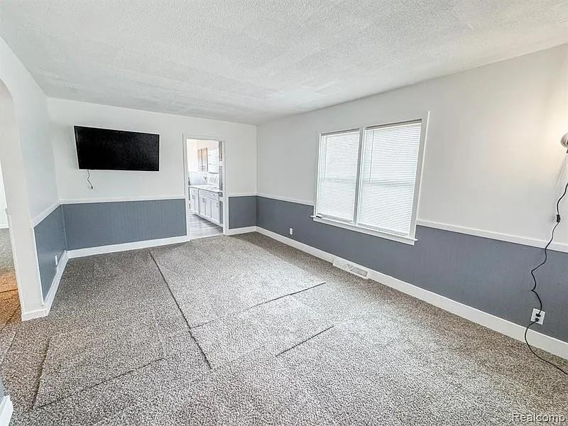 2454 Bellevue Street, Saginaw, MI 48601 — Photo 6