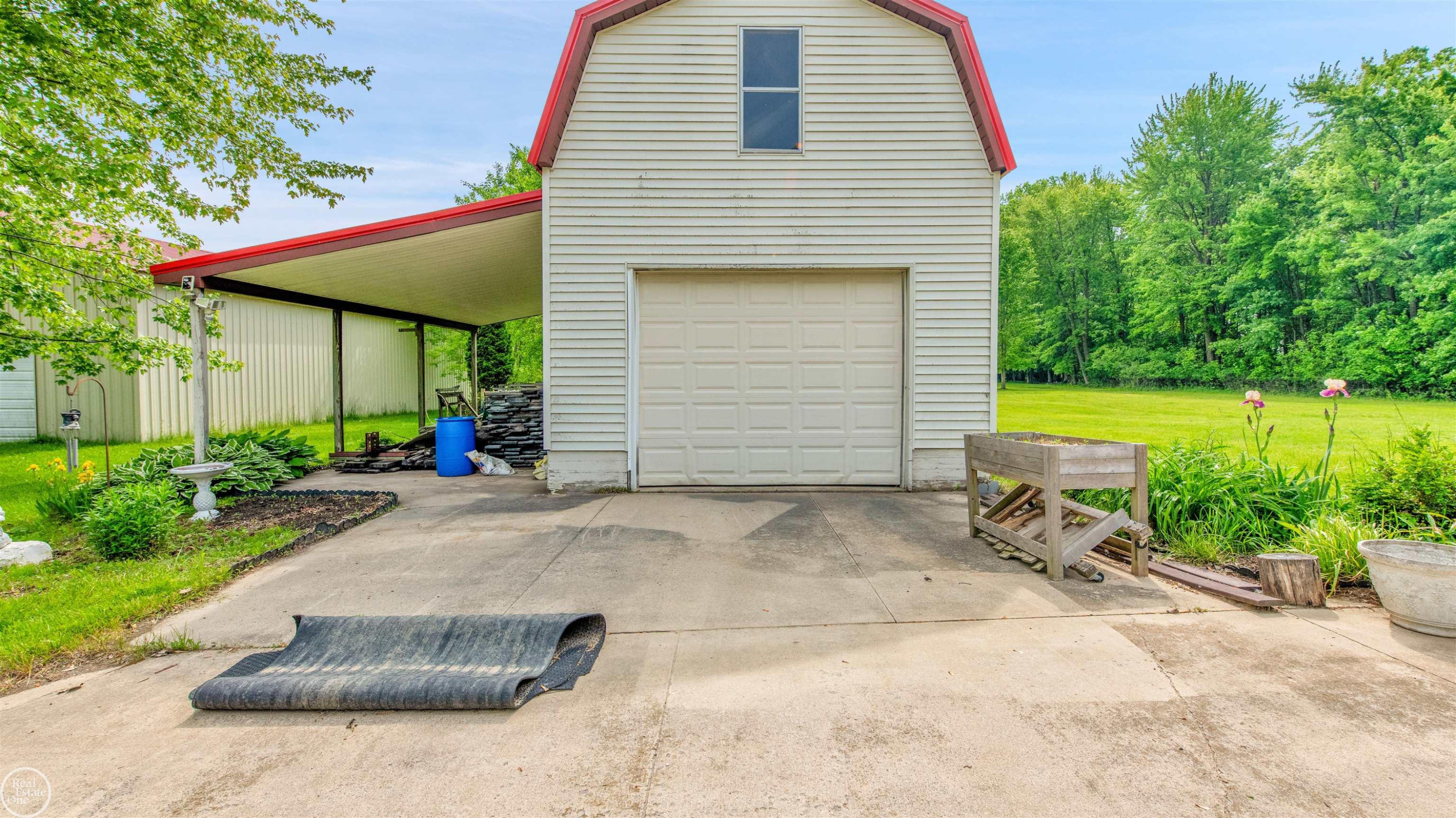 13533 Hough Road, Allenton, MI 48002 — Photo 12