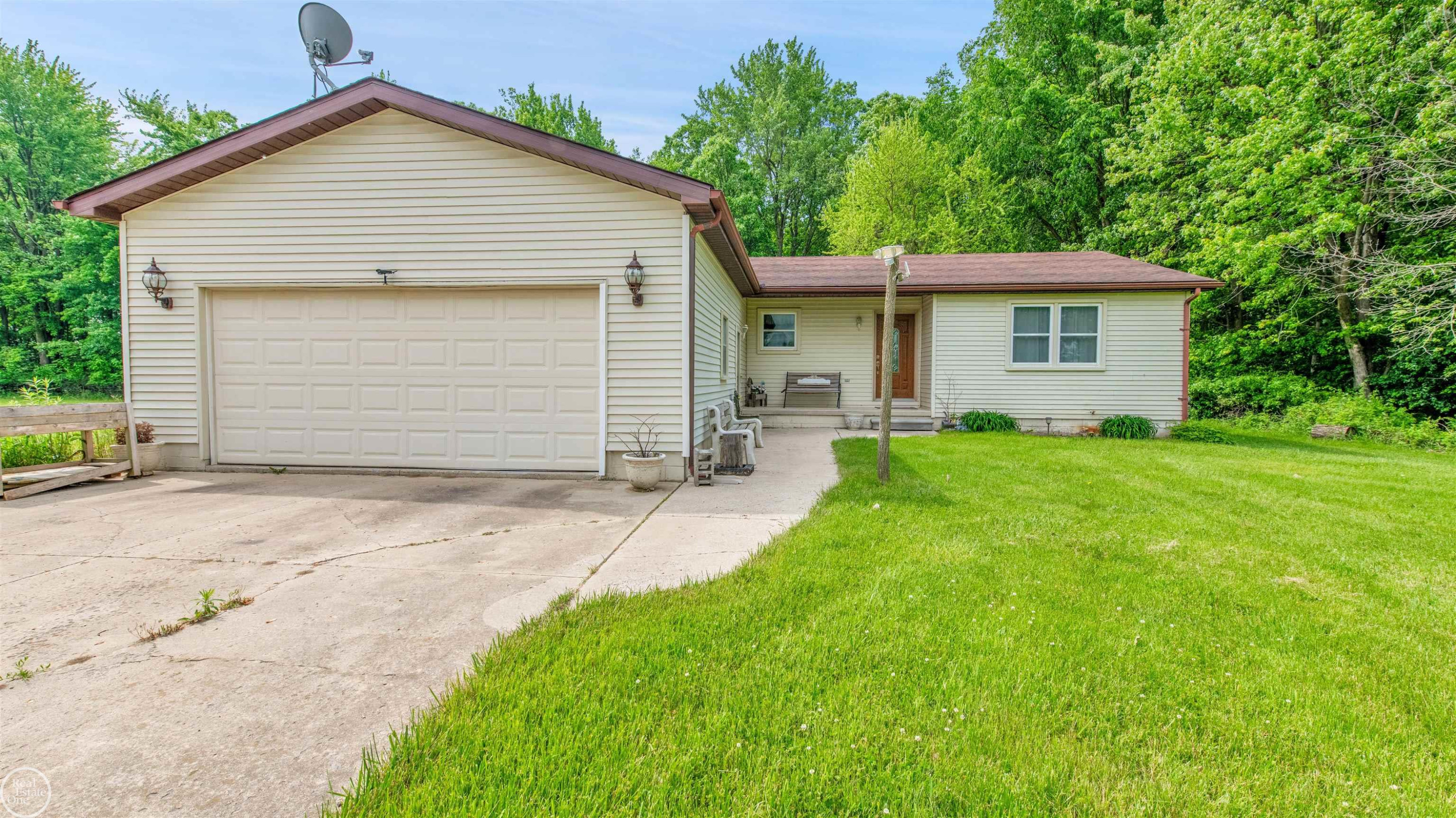 13533 Hough Road, Allenton, MI 48002 — Photo 14