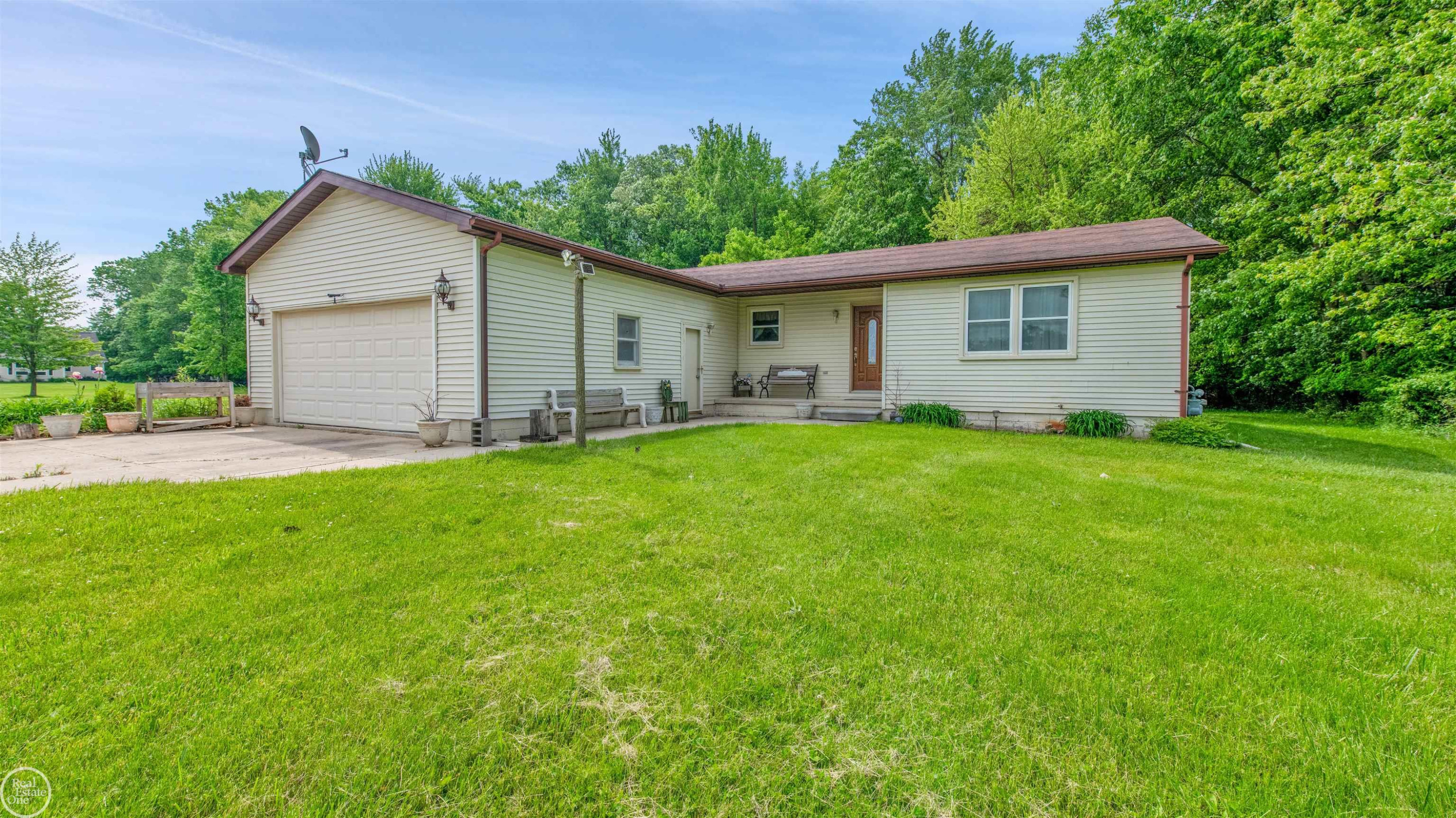 13533 Hough Road, Allenton, MI 48002 — Photo 15