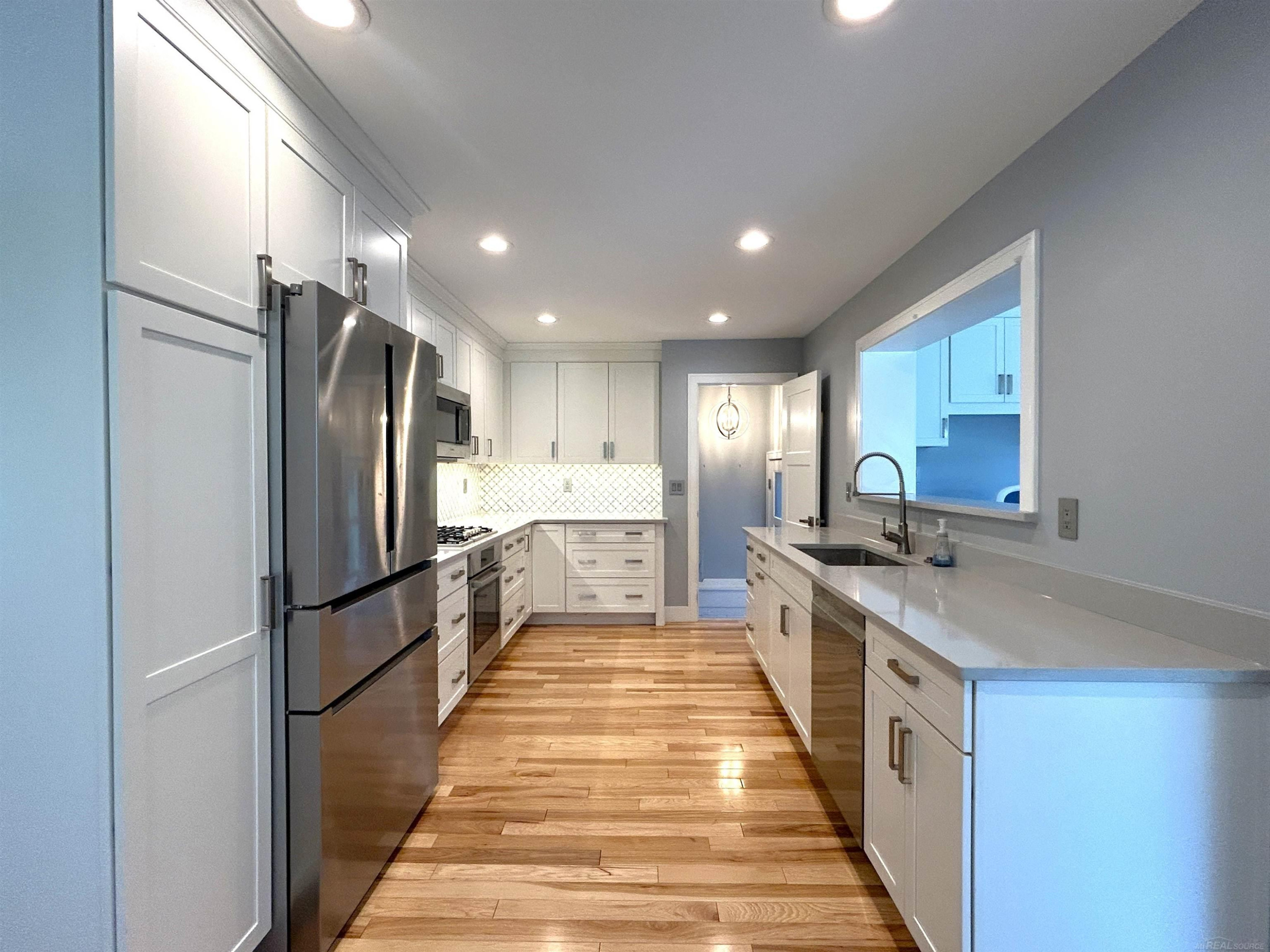 344 Bennett Street, Milford, MI 48381 — Photo 9