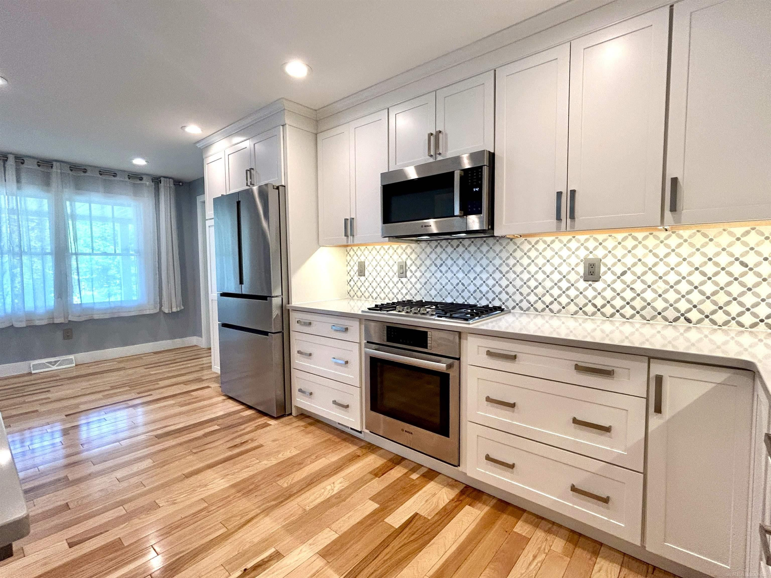 344 Bennett Street, Milford, MI 48381 — Photo 11