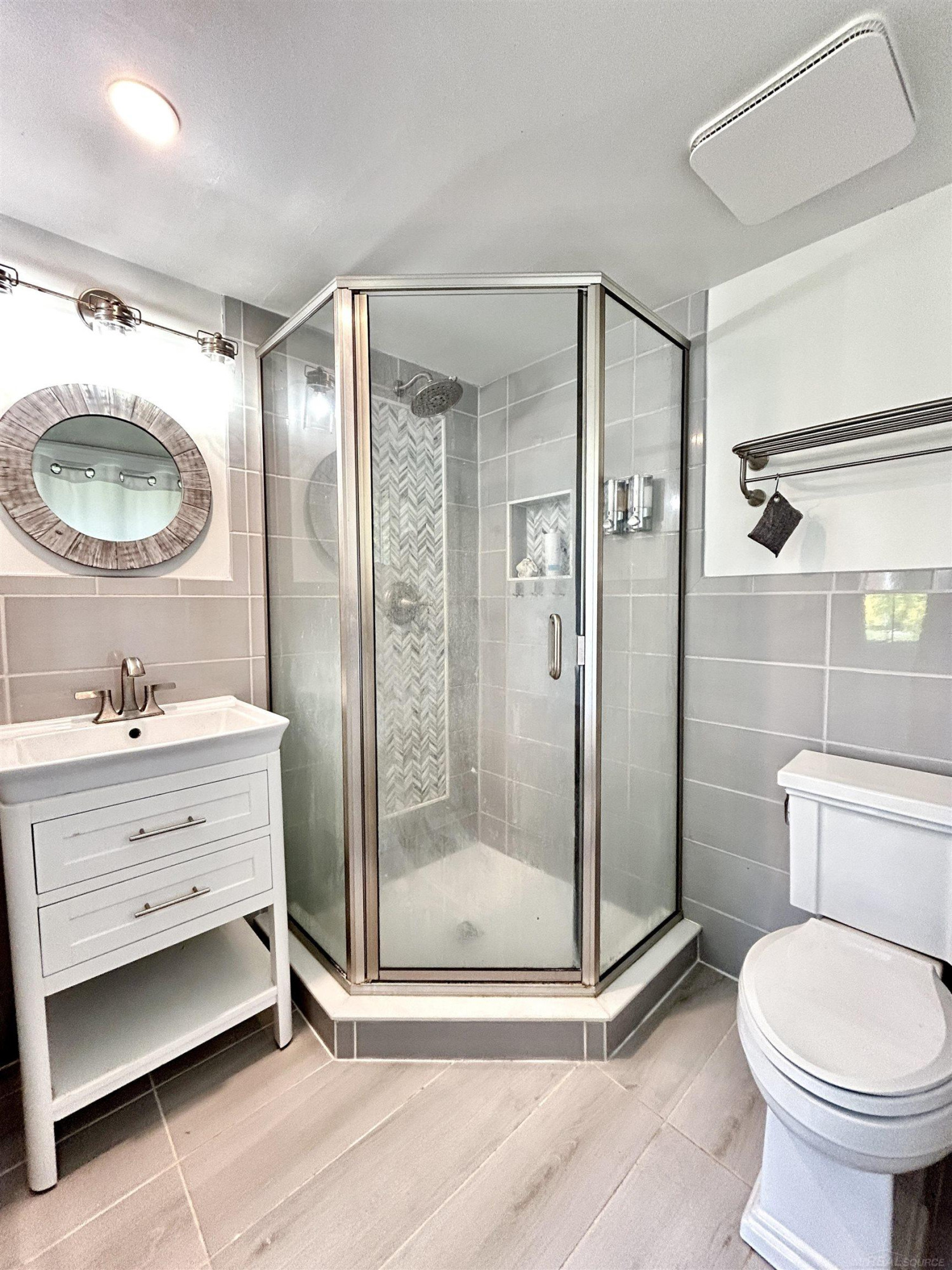 344 Bennett Street, Milford, MI 48381 — Photo 18