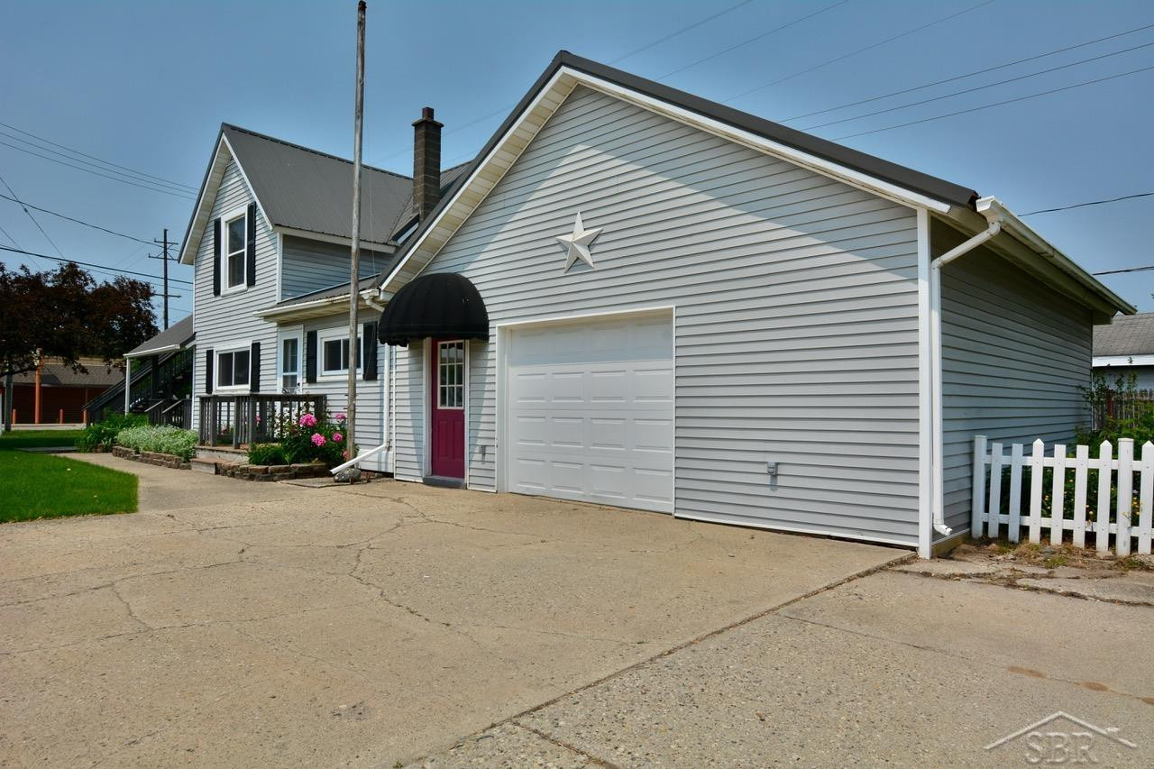315 Ross Street, Beaverton, MI 48612 — Photo 2